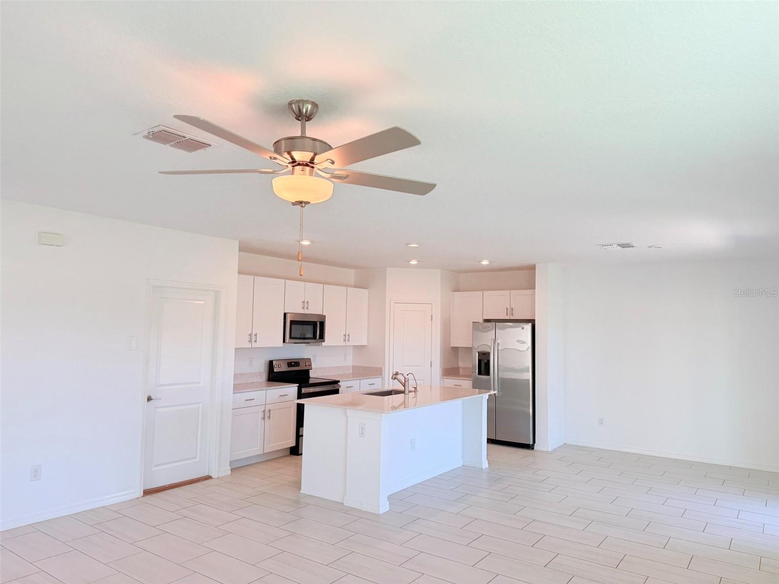 Image 9 of 67 For 11737 Radiant Shore Loop