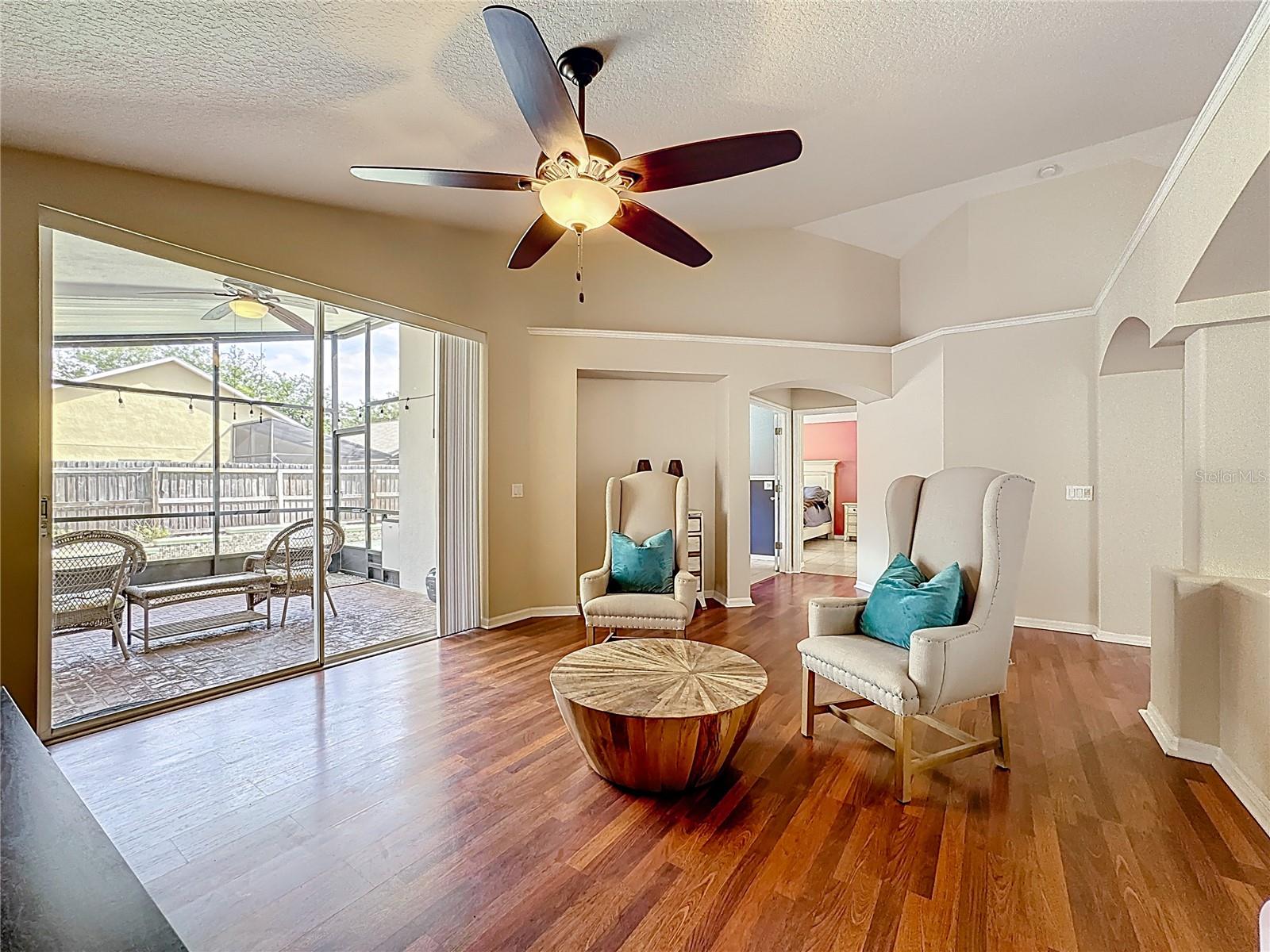 Image 10 of 28 For 7116 Colony Pointe Drive