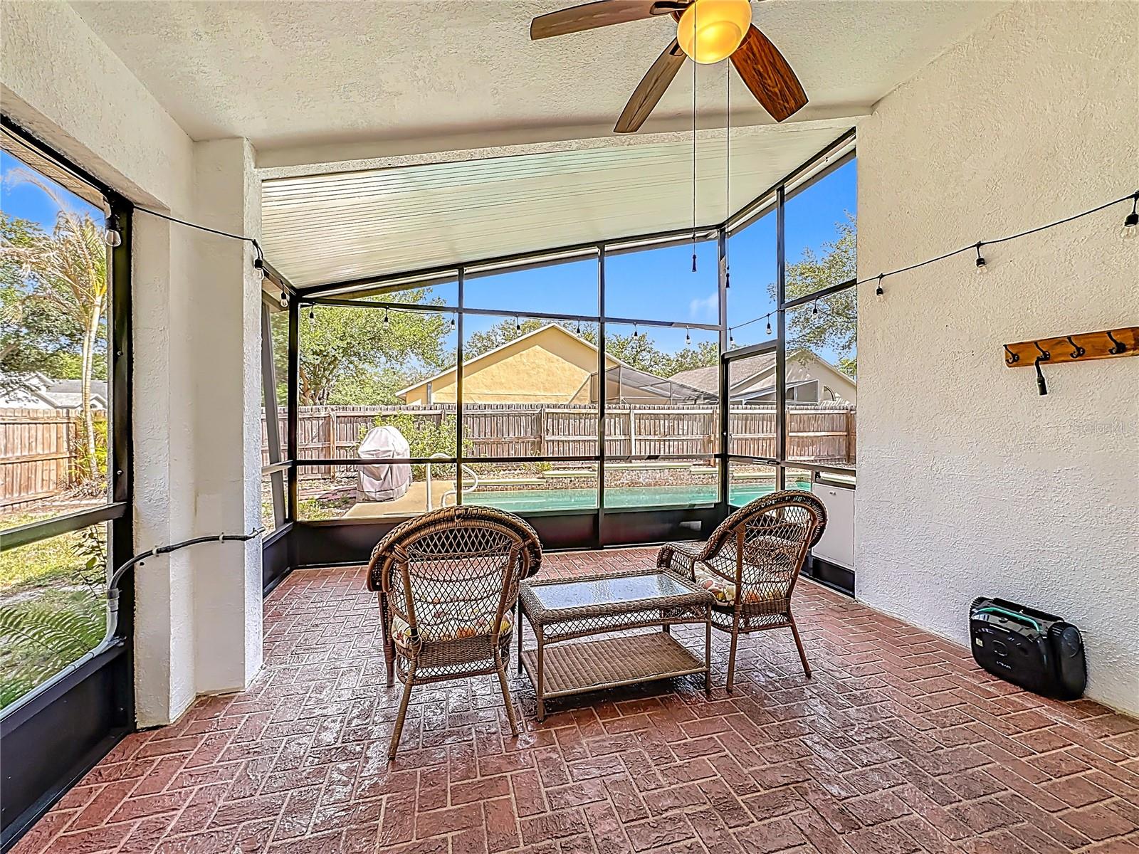 Image 22 of 28 For 7116 Colony Pointe Drive