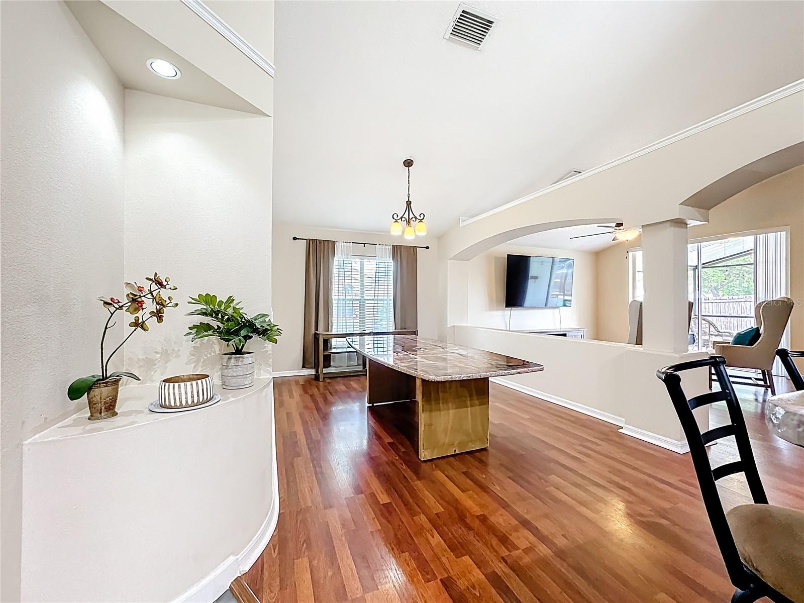 Image 7 of 28 For 7116 Colony Pointe Drive