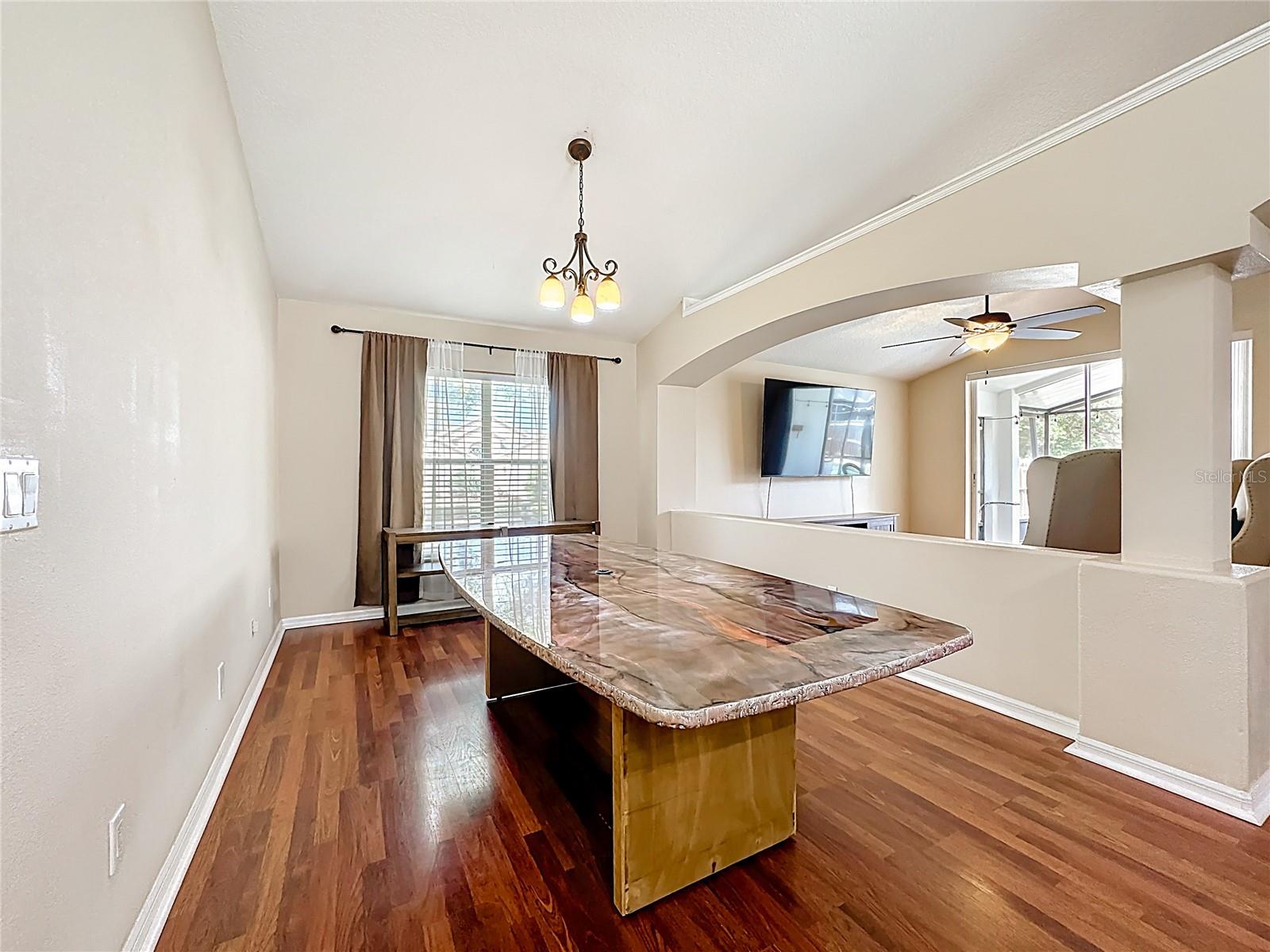 Image 9 of 28 For 7116 Colony Pointe Drive