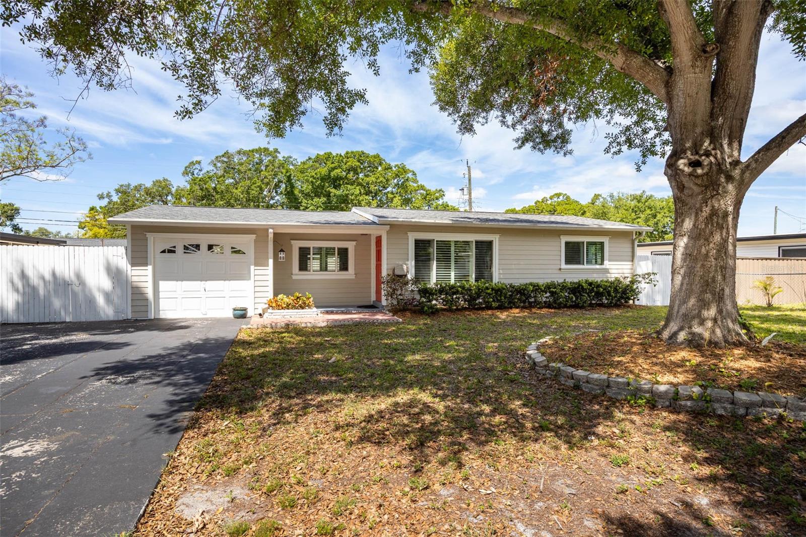 Details for 7500 Orpine Drive N, ST PETERSBURG, FL 33702