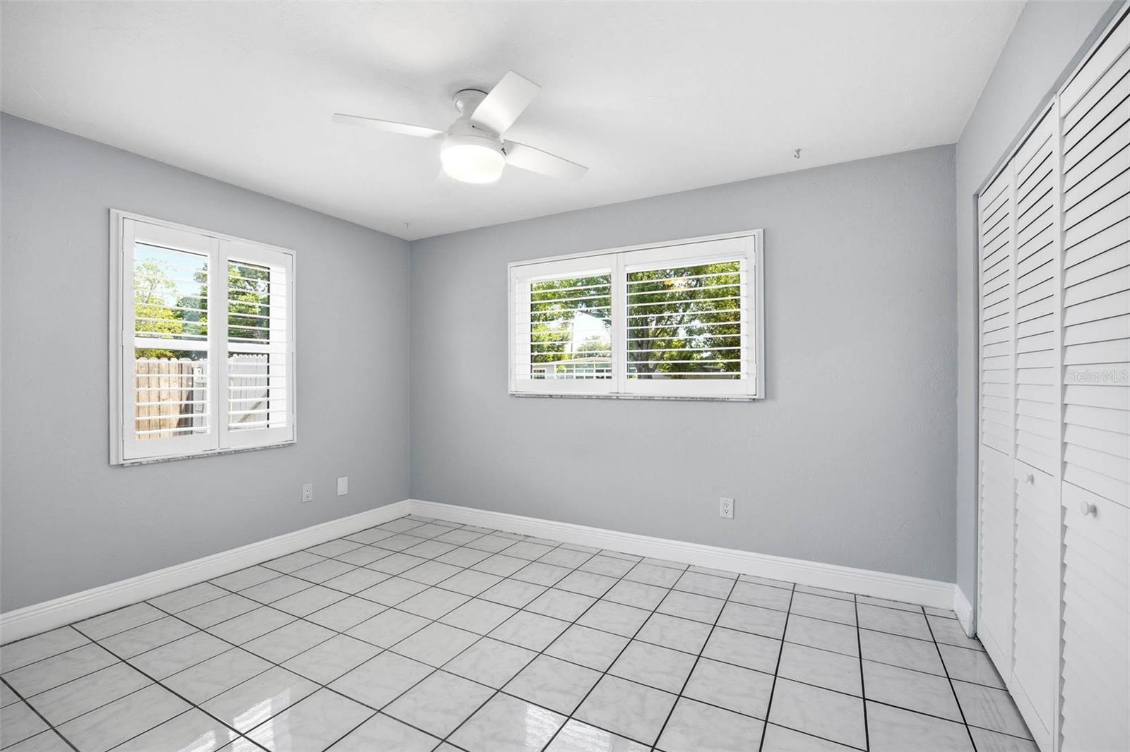 Image 19 of 26 For 7500 Orpine Drive N