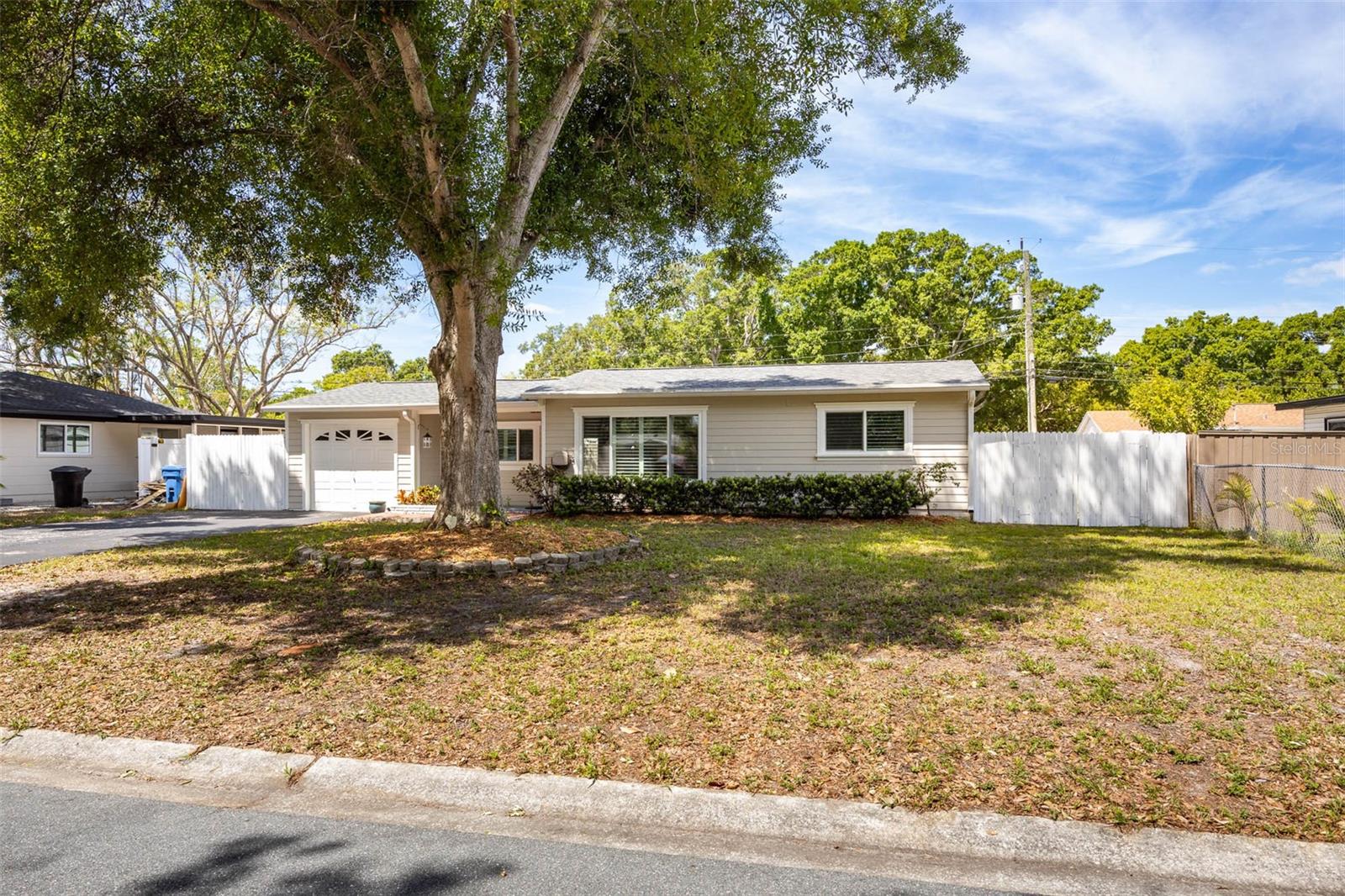 Image 26 of 26 For 7500 Orpine Drive N