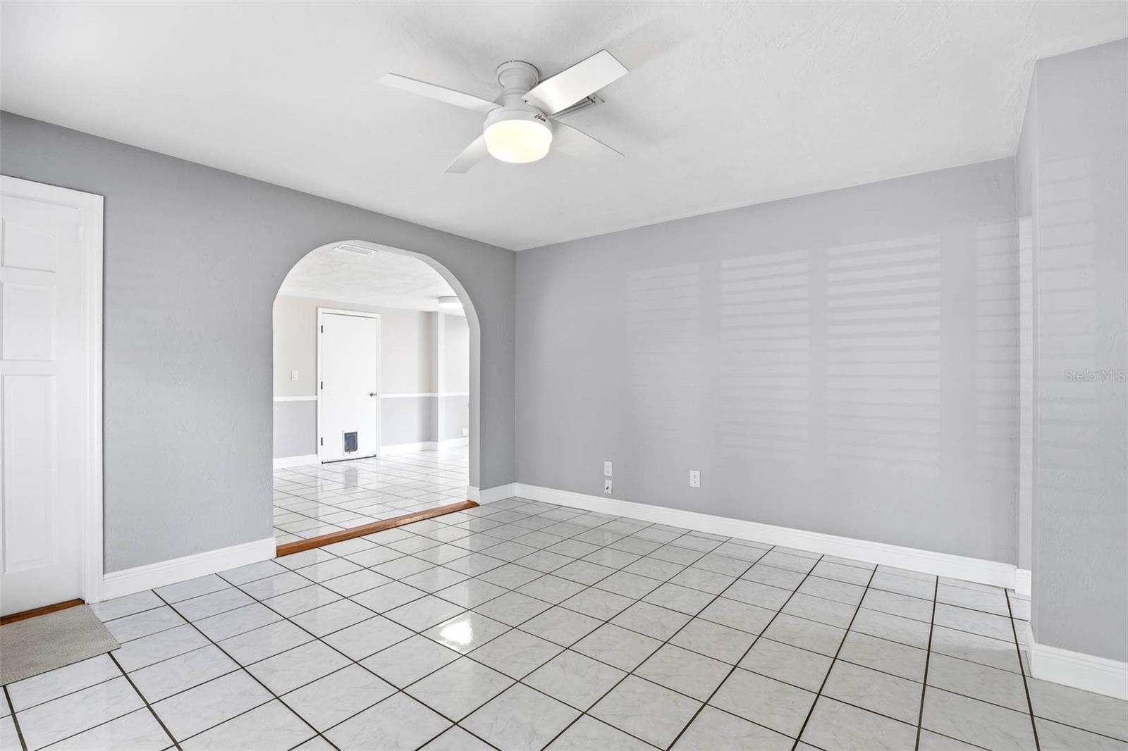 Image 8 of 26 For 7500 Orpine Drive N