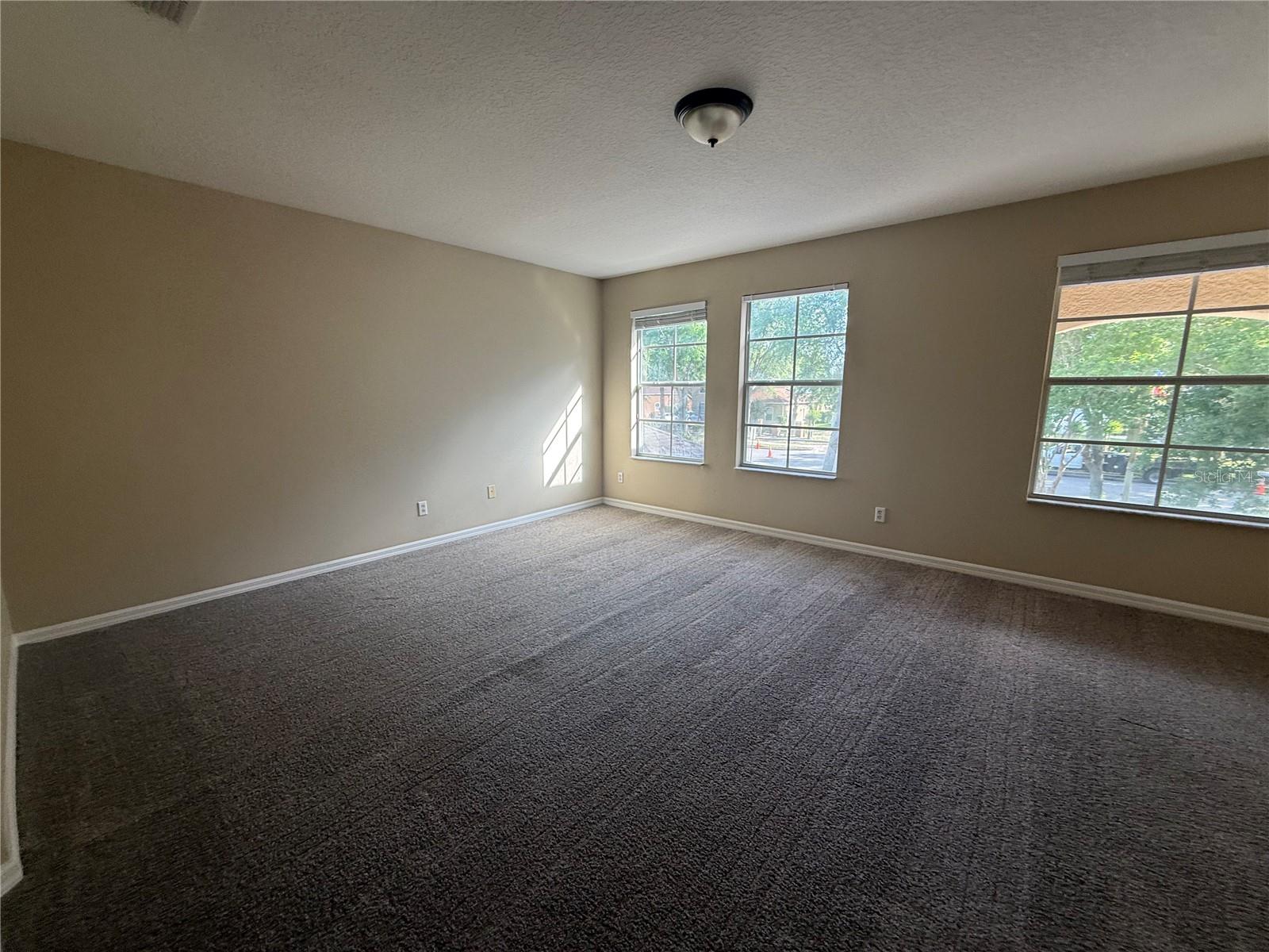 Image 20 of 39 For 603 Errol Parkway