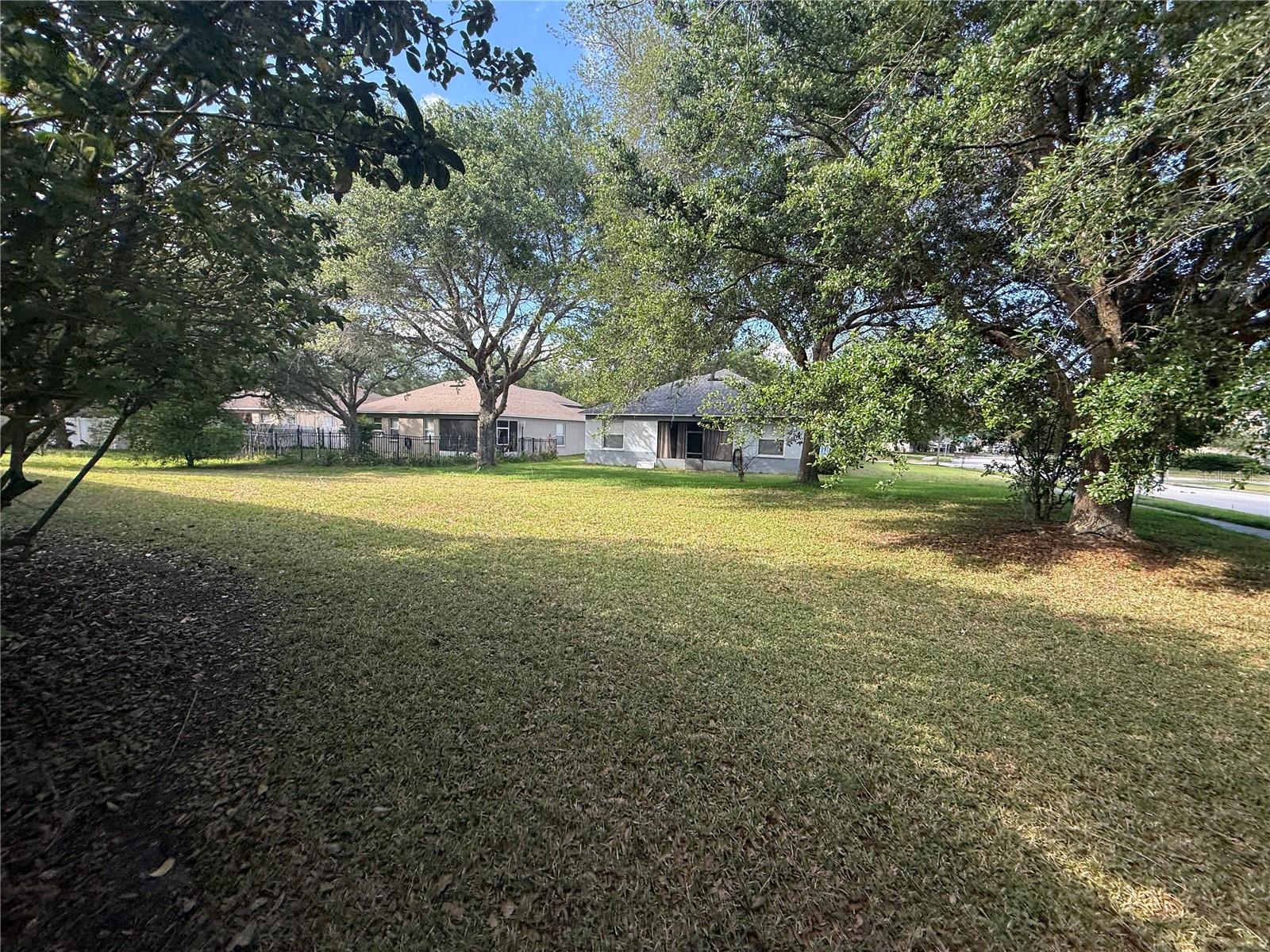 Image 34 of 39 For 603 Errol Parkway