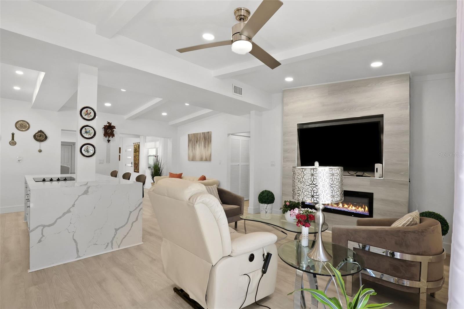 Image 12 of 82 For 25 Sandpiper Road