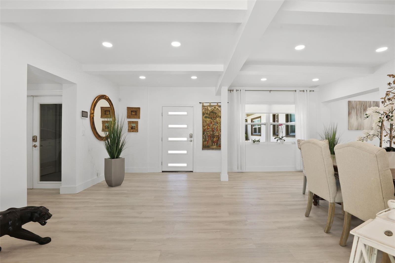 Image 18 of 82 For 25 Sandpiper Road