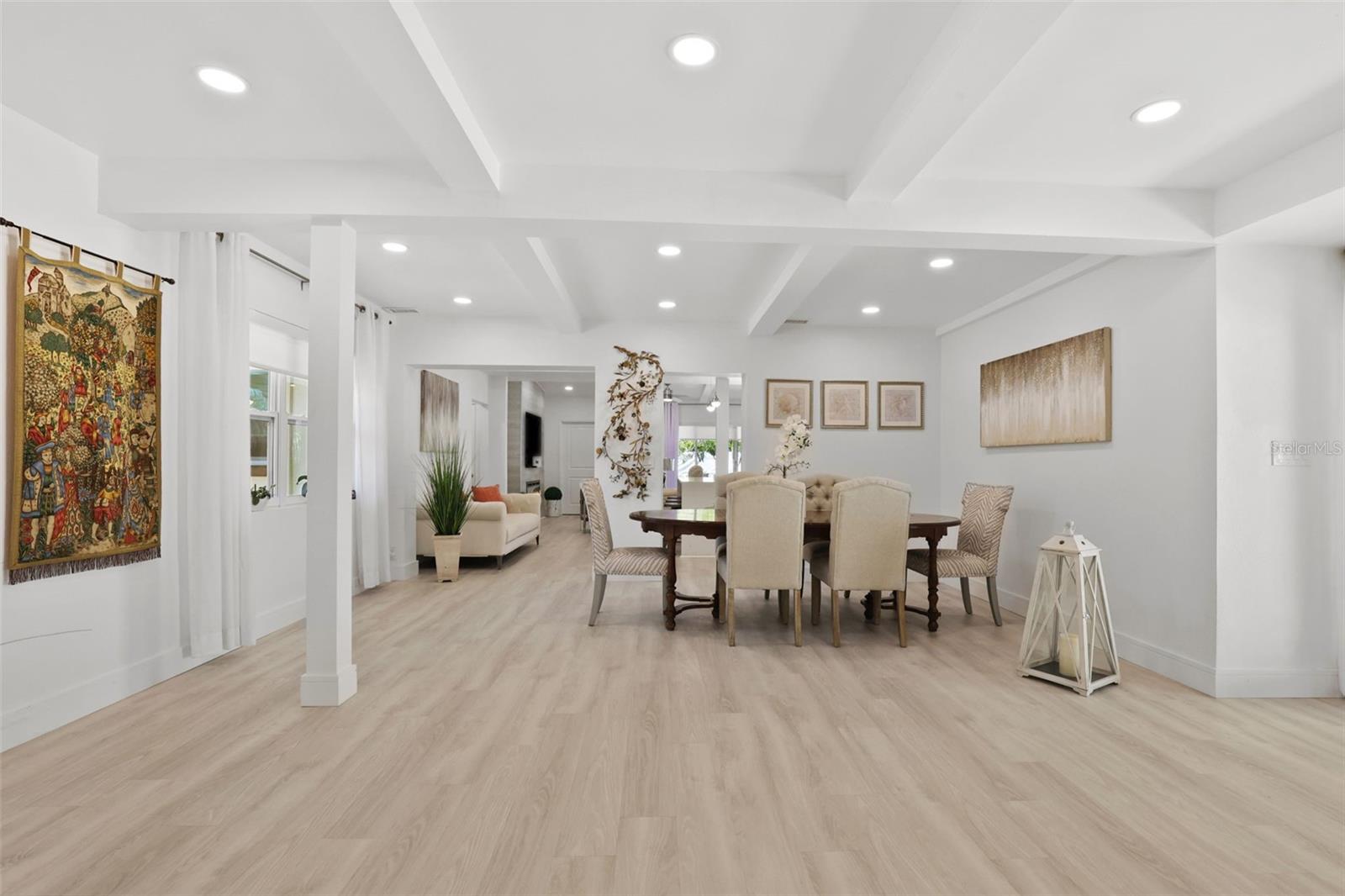 Image 21 of 82 For 25 Sandpiper Road