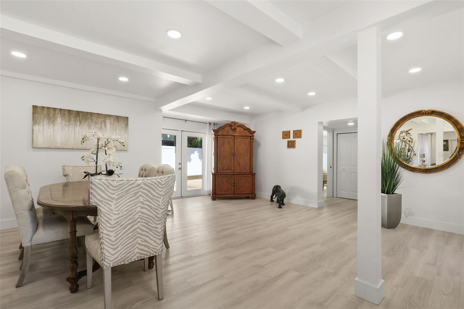 Image 25 of 82 For 25 Sandpiper Road