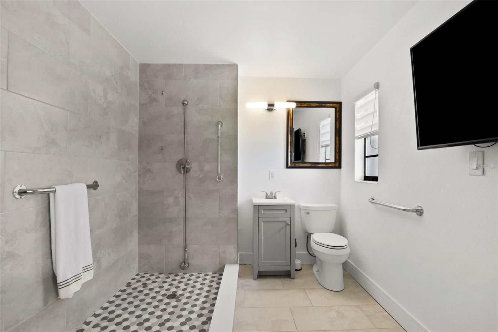 Image 44 of 82 For 25 Sandpiper Road