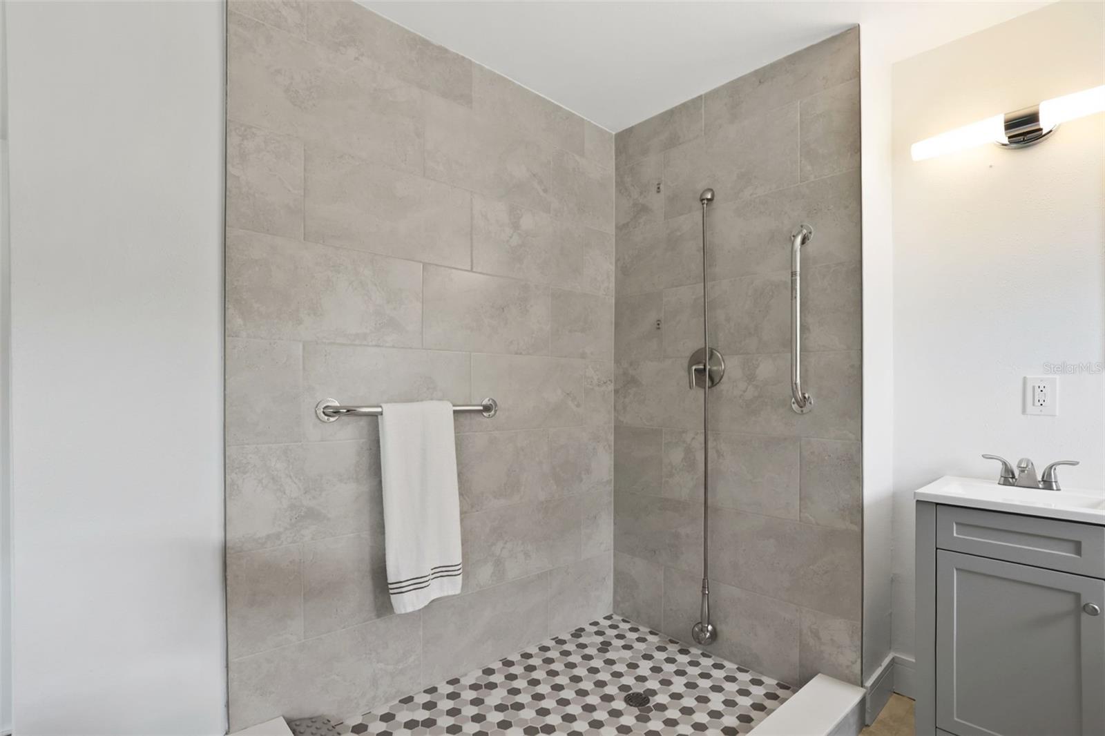 Image 45 of 82 For 25 Sandpiper Road