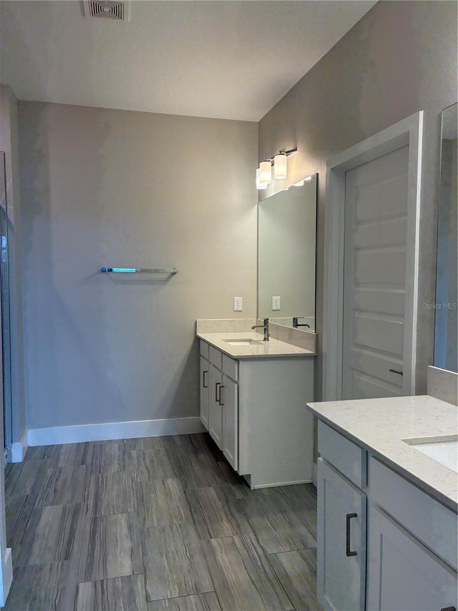 Image 17 of 27 For 9766 Campanula Court