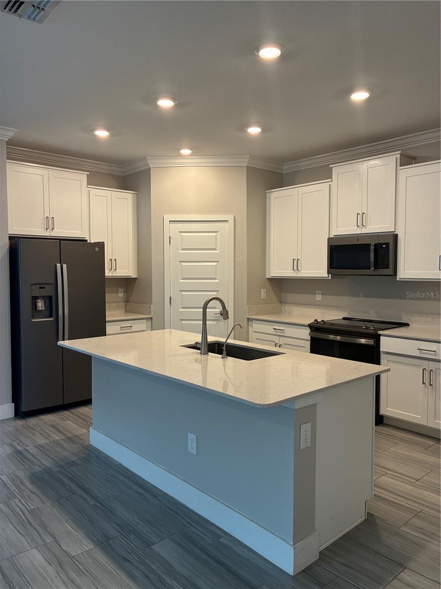 Image 7 of 27 For 9766 Campanula Court