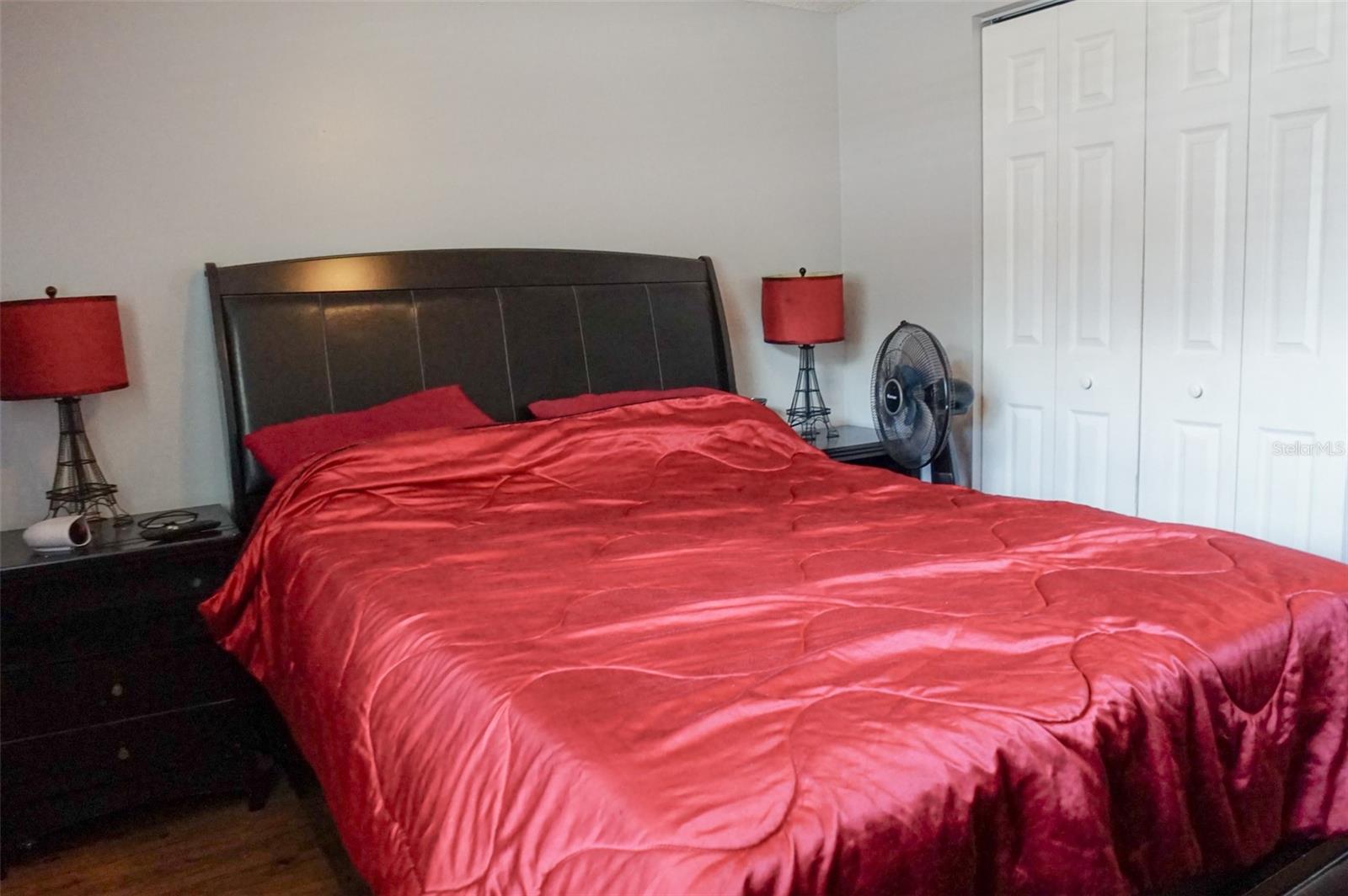 Image 11 of 22 For 1032 Hollywood Avenue