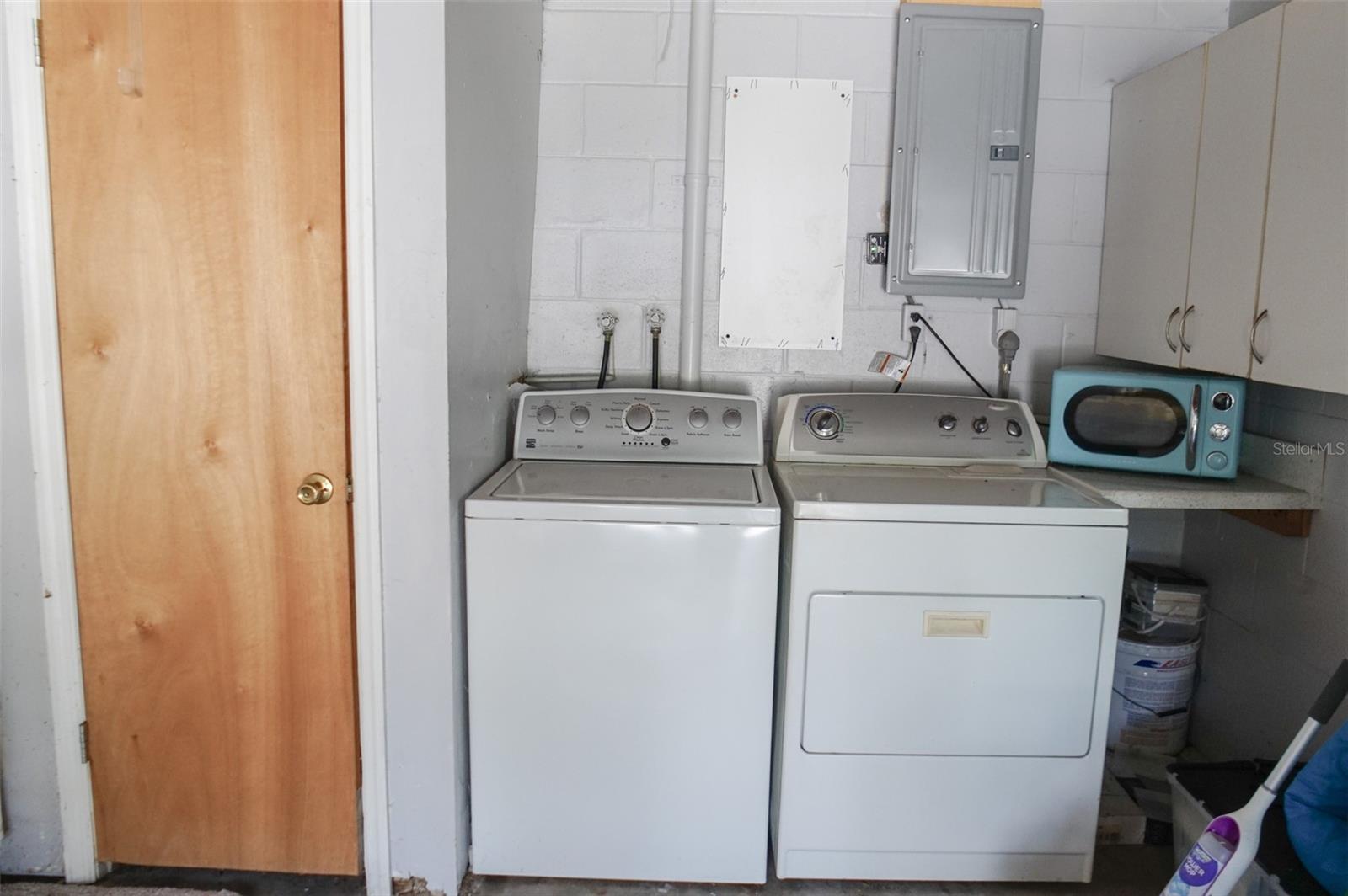 Image 19 of 22 For 1032 Hollywood Avenue