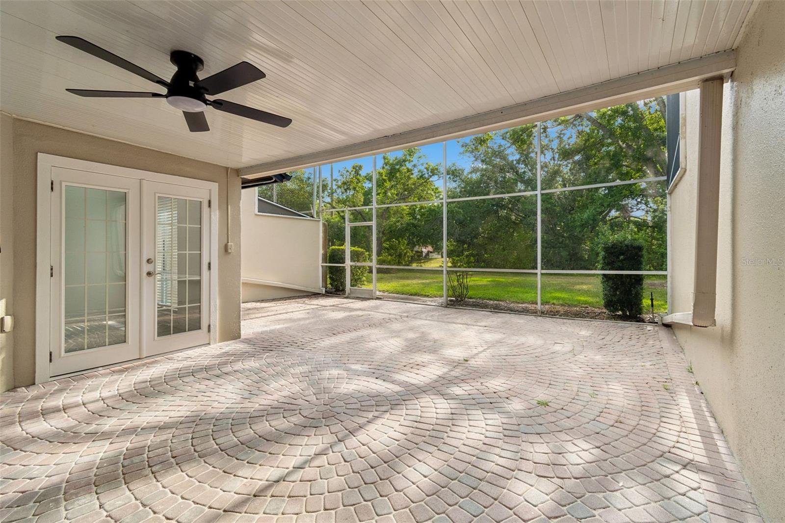 Image 19 of 63 For 13934 Clubhouse Circle 8