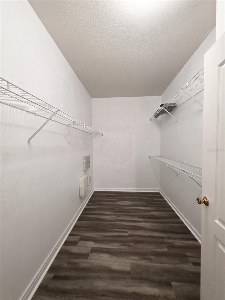 Image 13 of 18 For 10431 Villa View Circle 10431