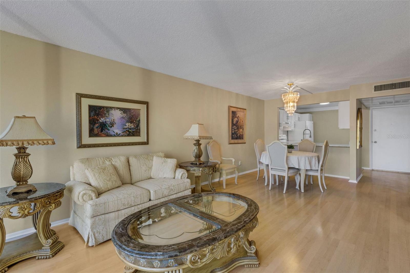 Image 20 of 79 For 14130 Rosemary Lane 3112
