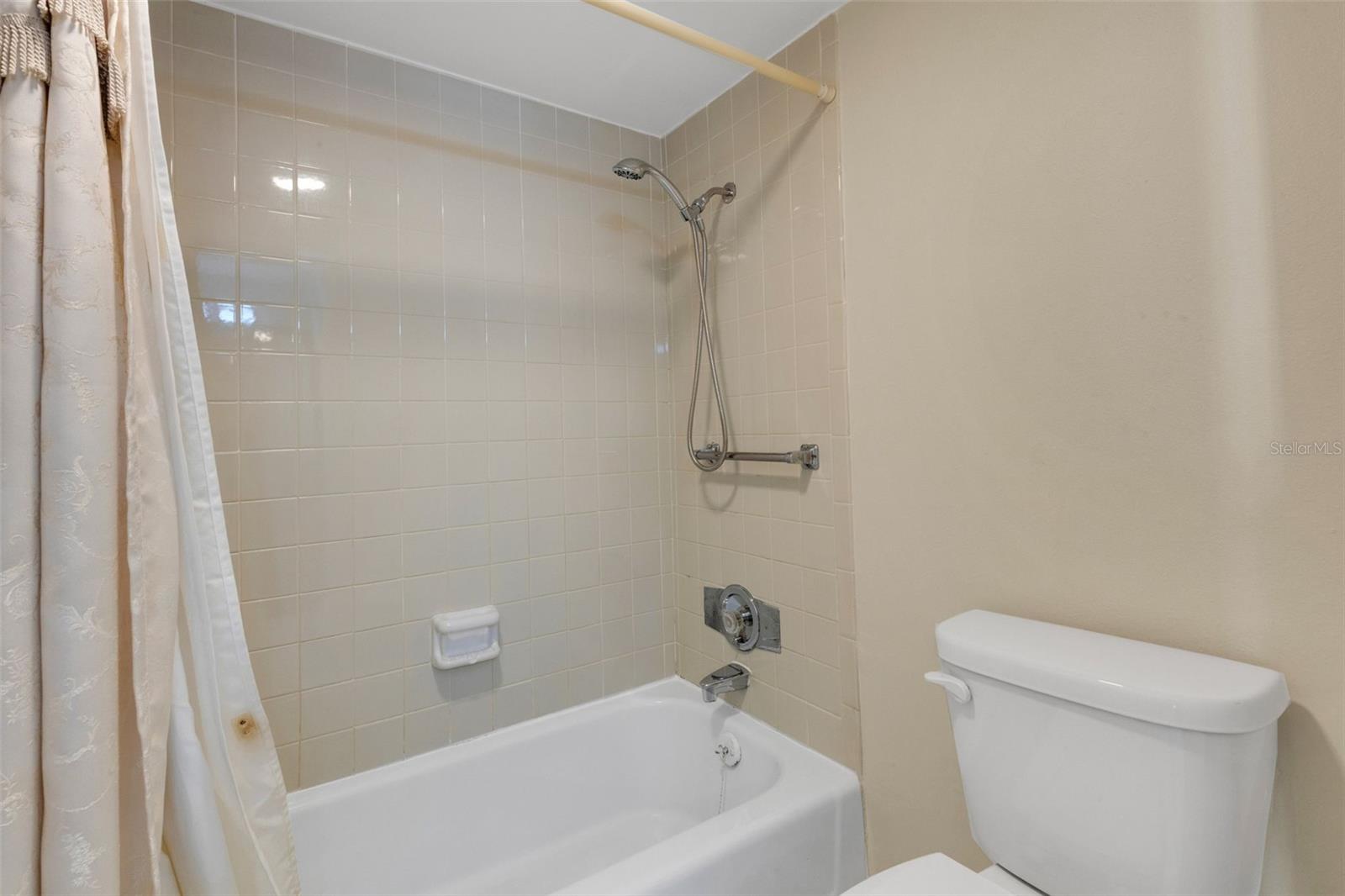 Image 27 of 79 For 14130 Rosemary Lane 3112
