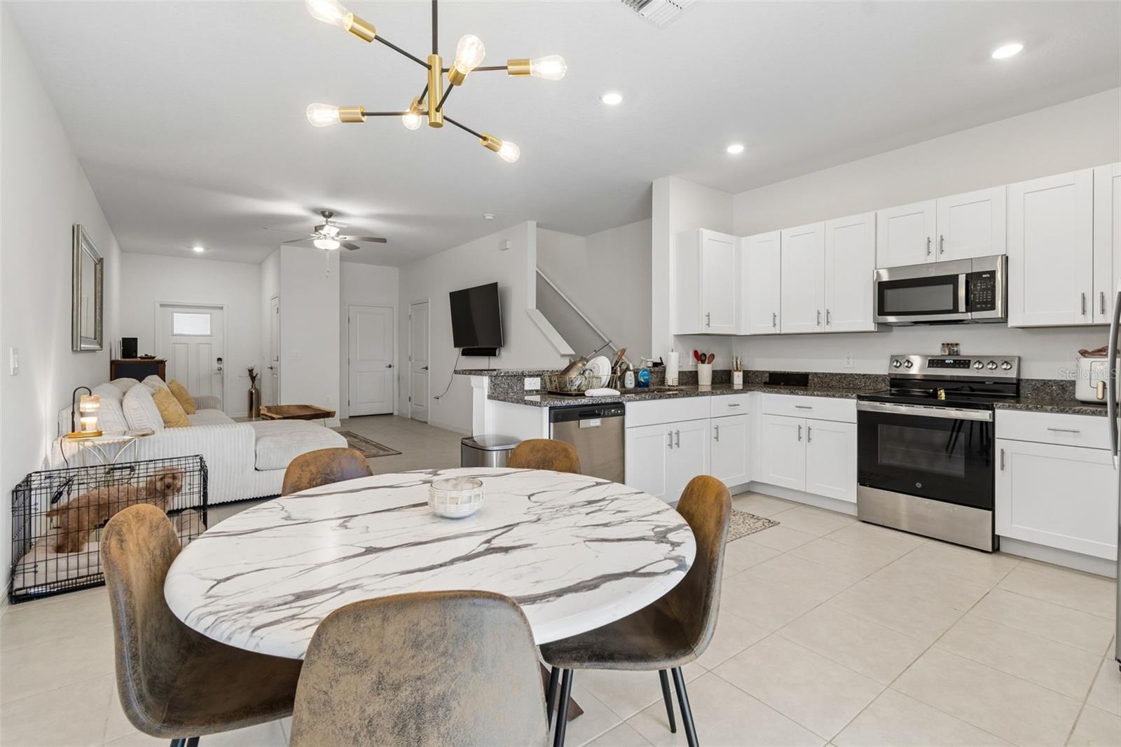 Image 13 of 68 For 6076 Shiner Street