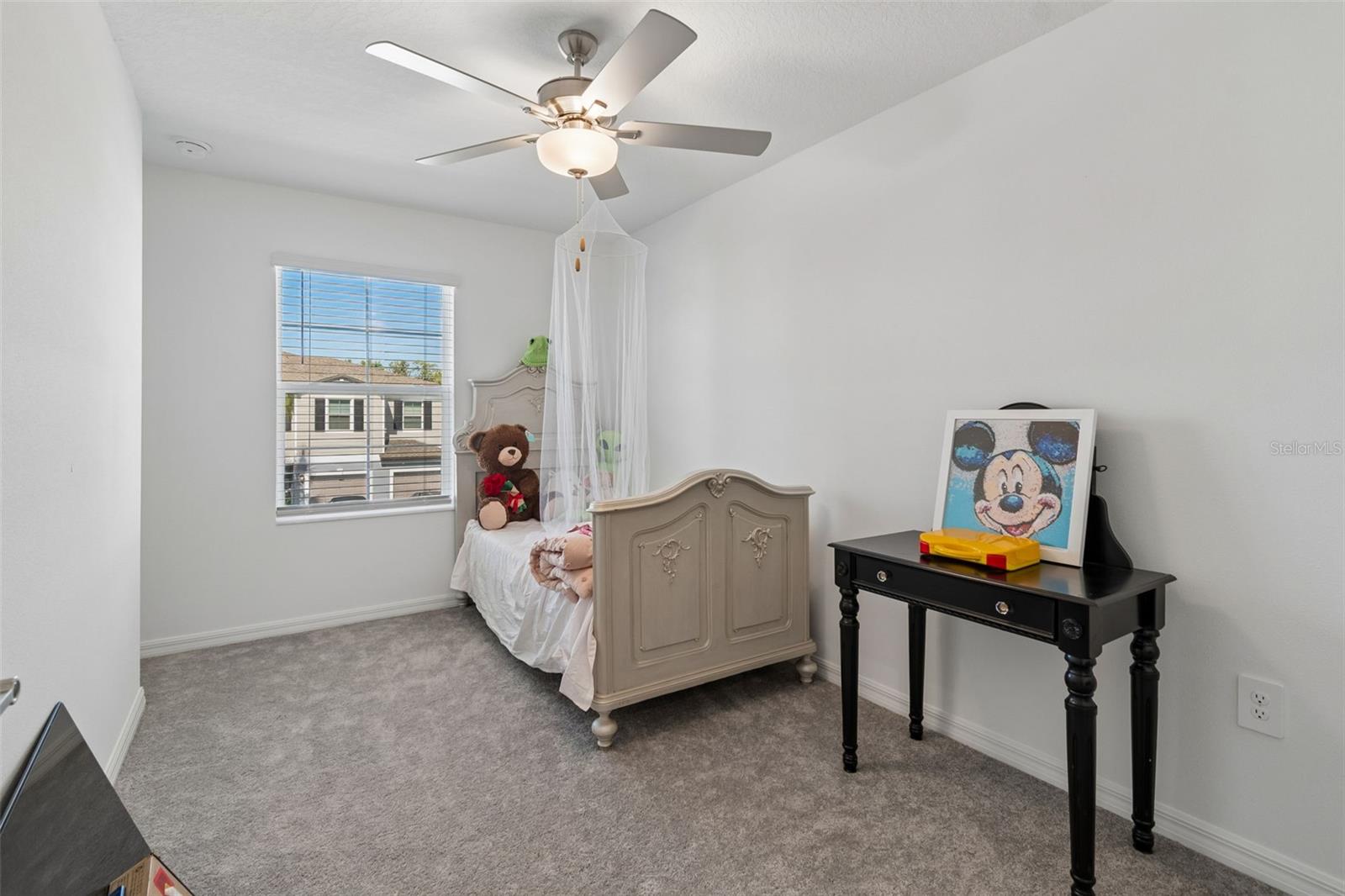 Image 19 of 68 For 6076 Shiner Street