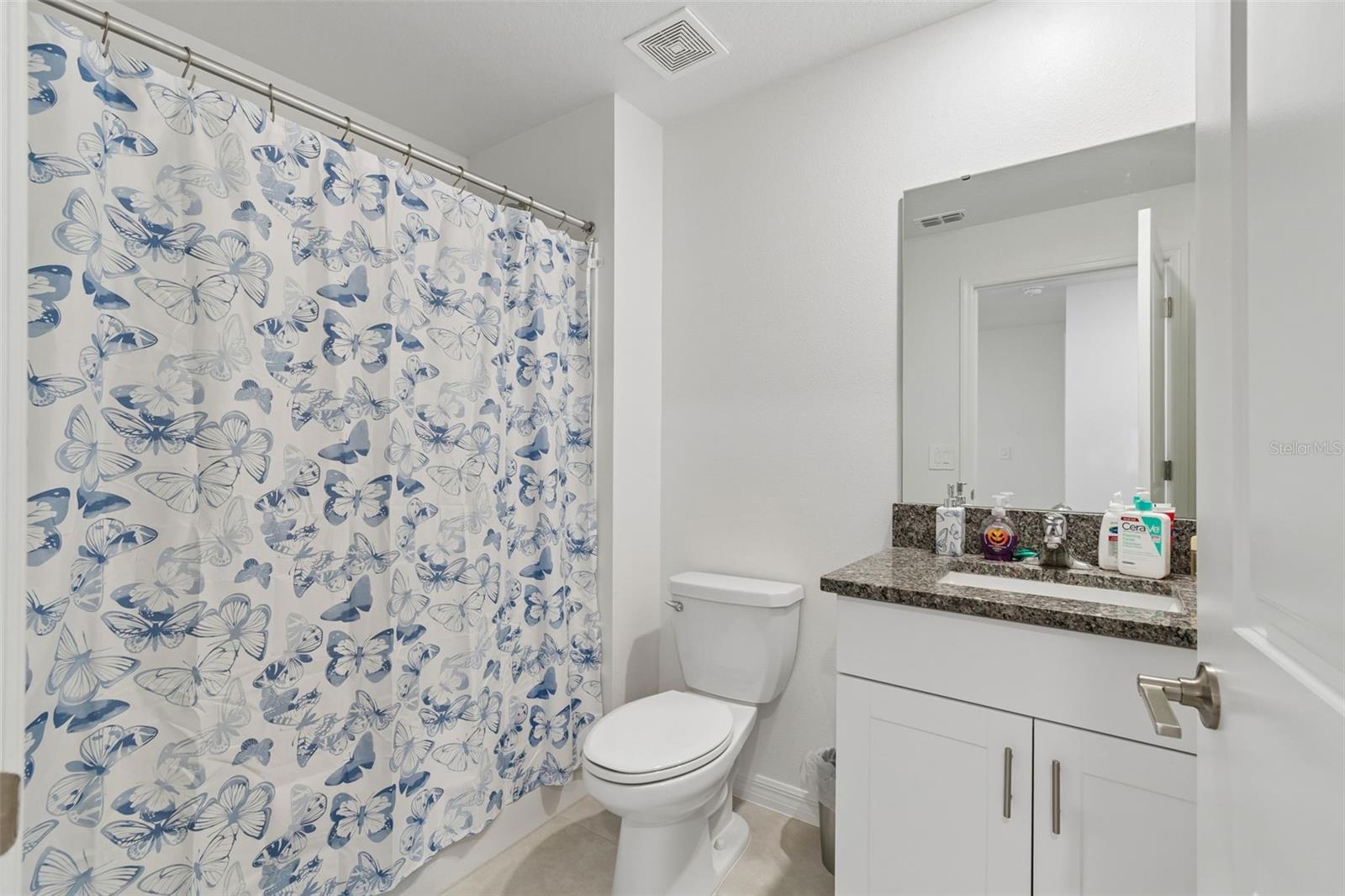 Image 24 of 68 For 6076 Shiner Street