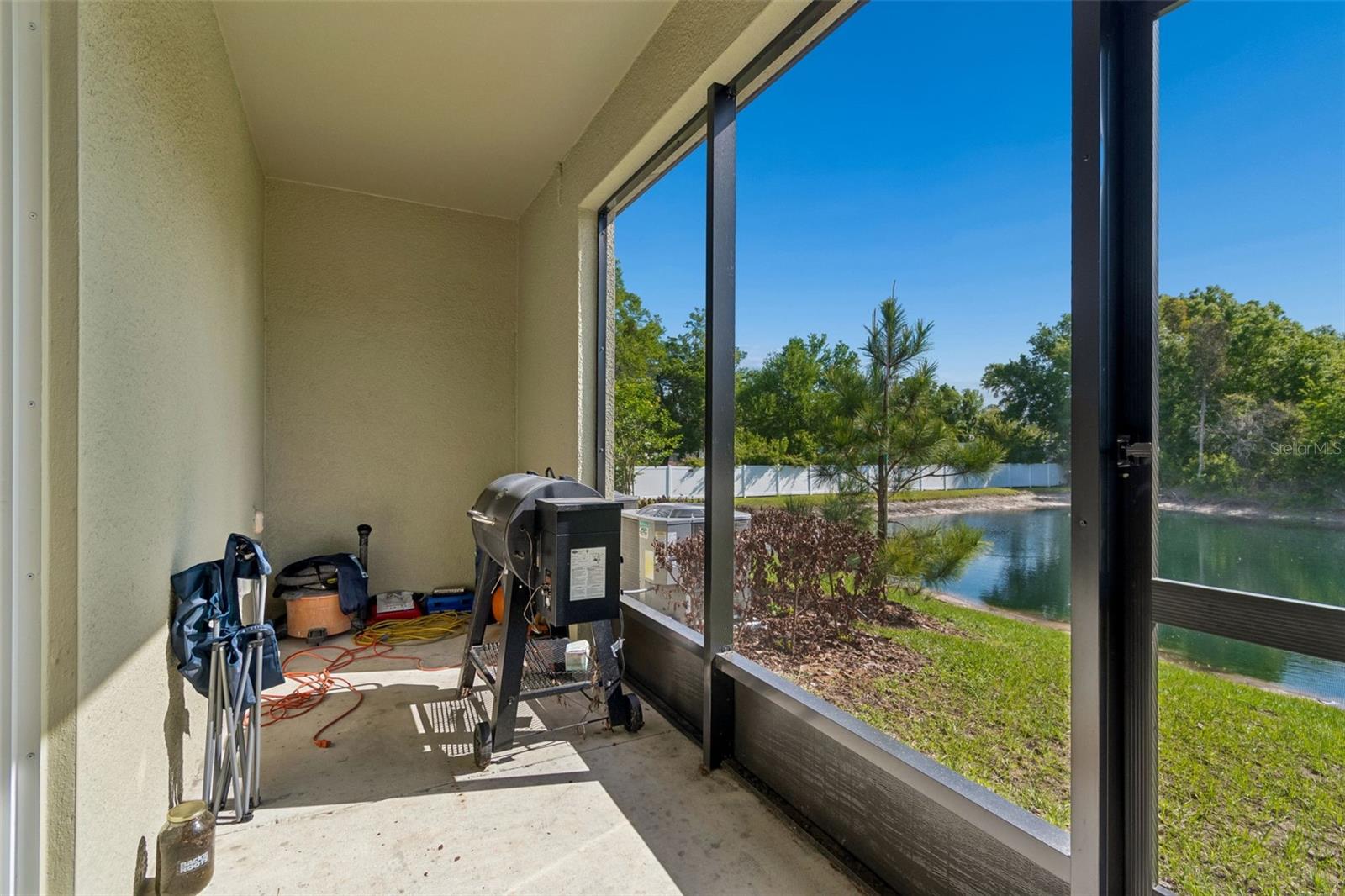 Image 34 of 68 For 6076 Shiner Street