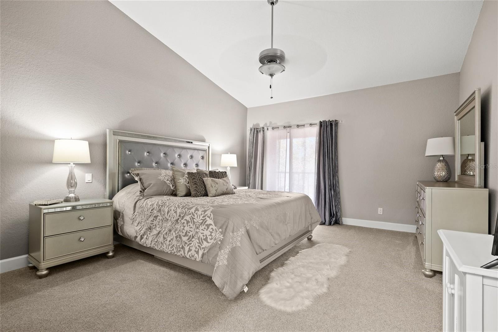 Image 22 of 47 For 14508 Alejo Court