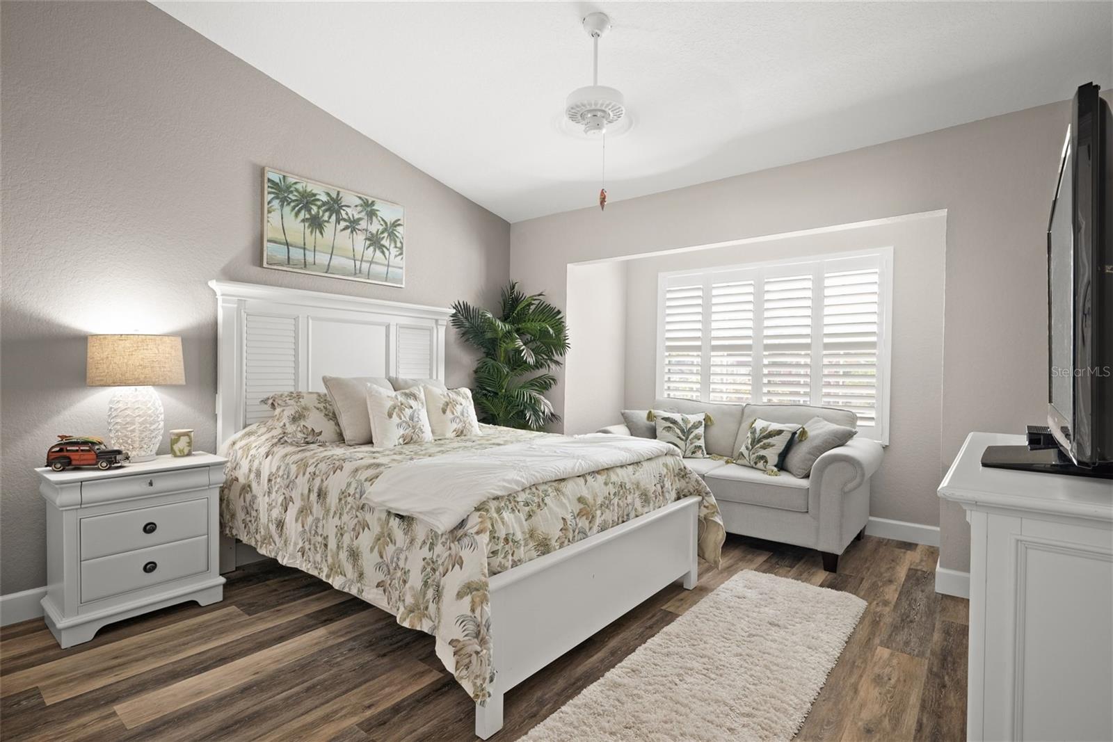 Image 30 of 47 For 14508 Alejo Court