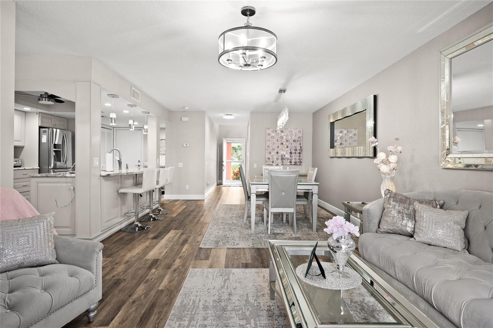 Image 7 of 47 For 14508 Alejo Court