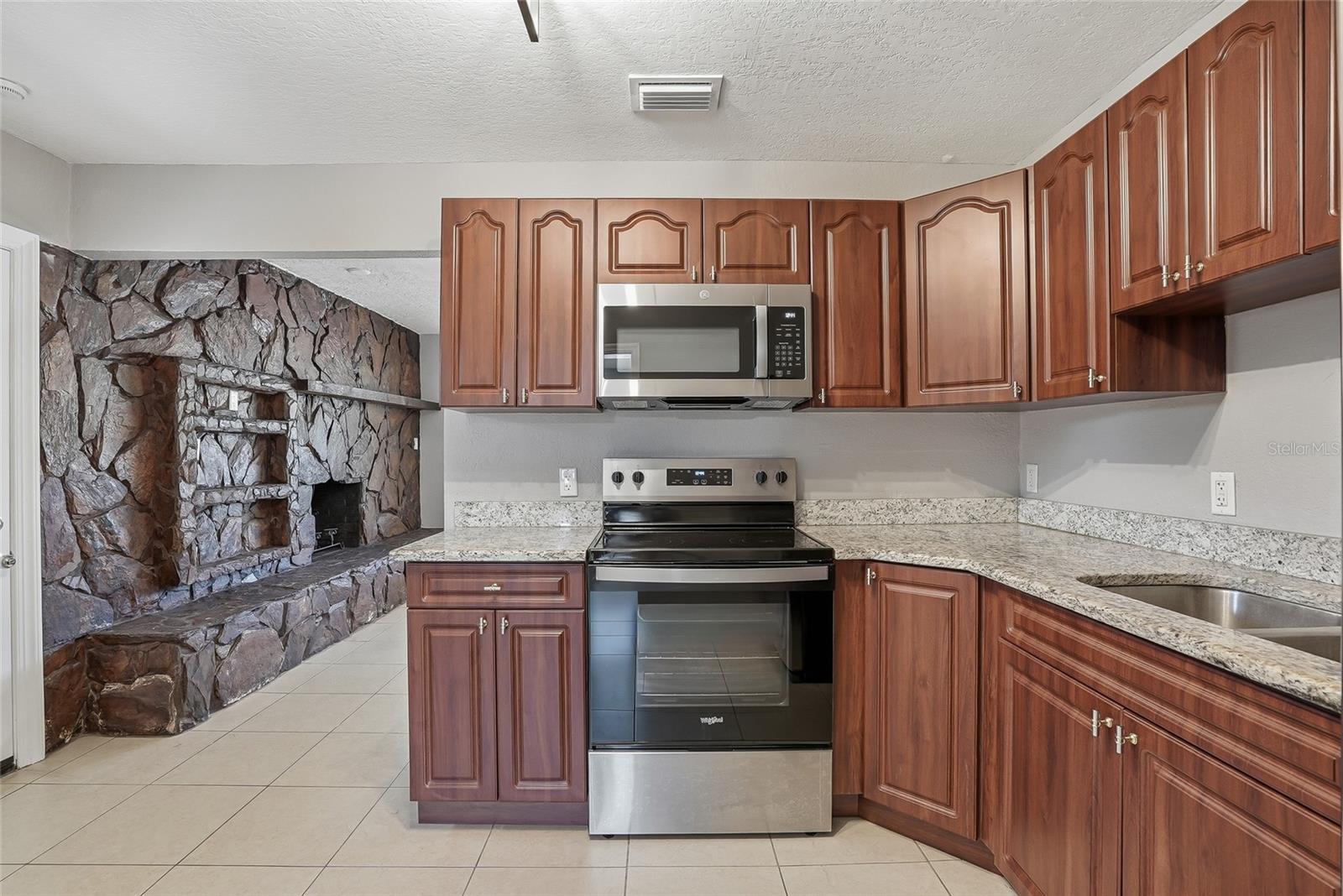 Image 13 of 28 For 6712 River Road