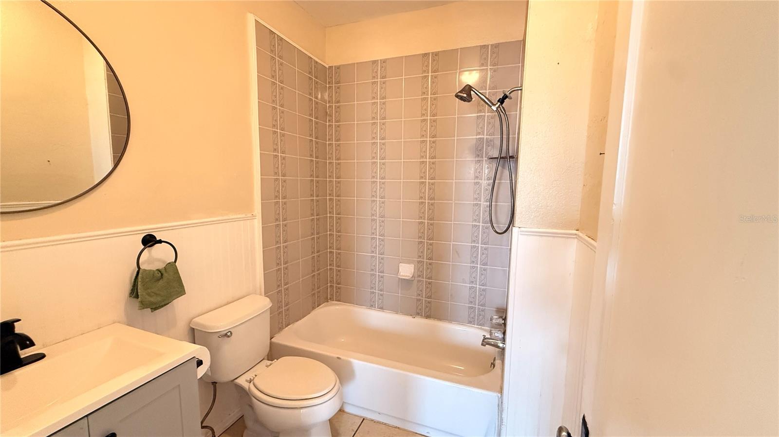 Image 13 of 30 For 905 Jones Street