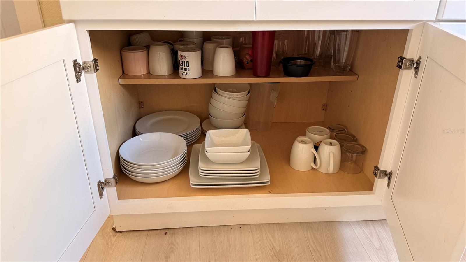 Image 25 of 30 For 905 Jones Street