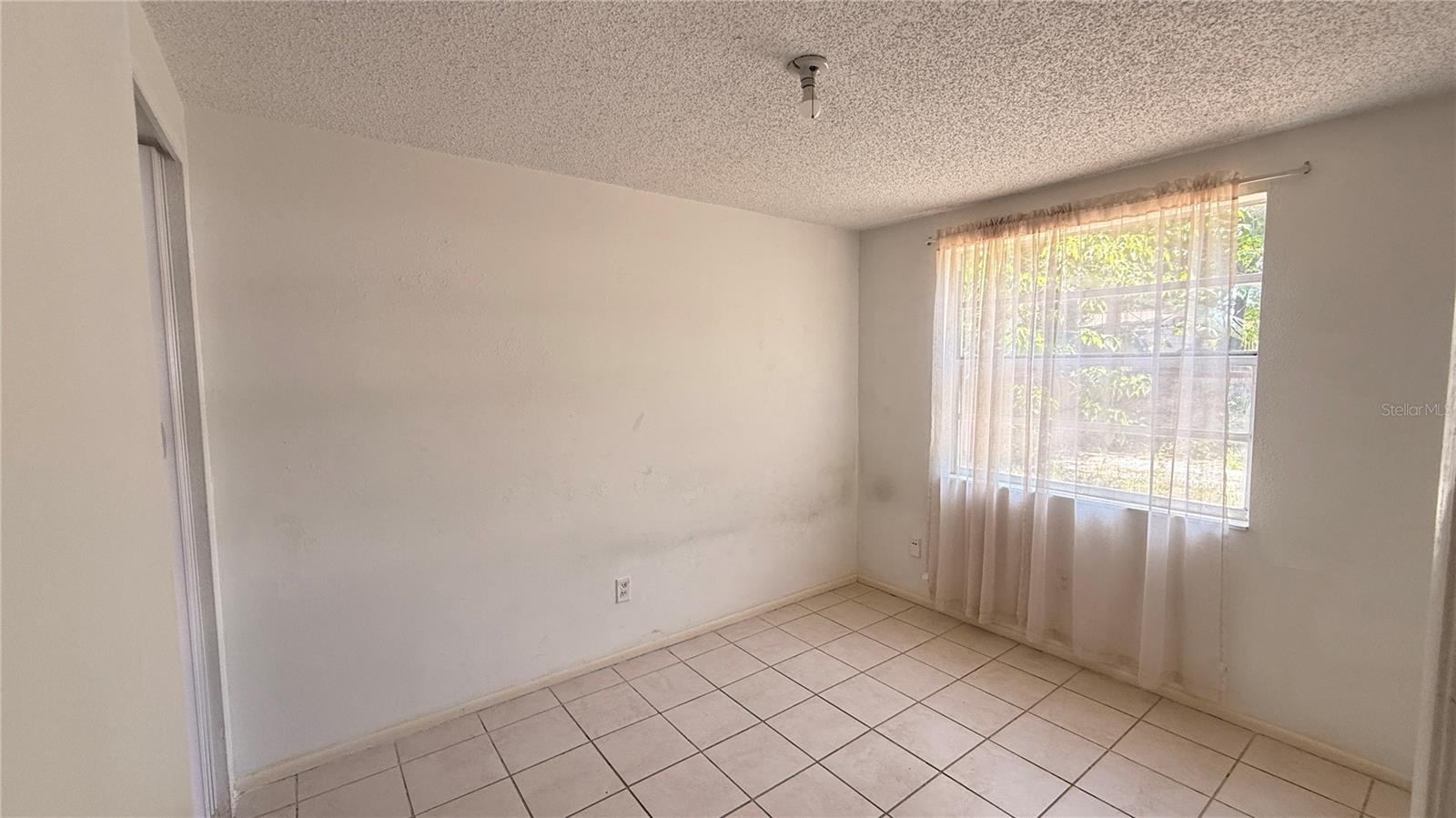 Image 10 of 17 For 2658 61st Avenue N