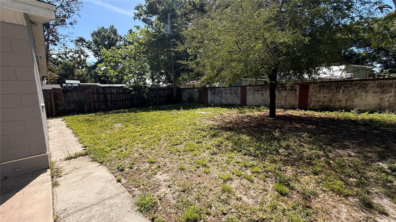 Image 17 of 17 For 2658 61st Avenue N