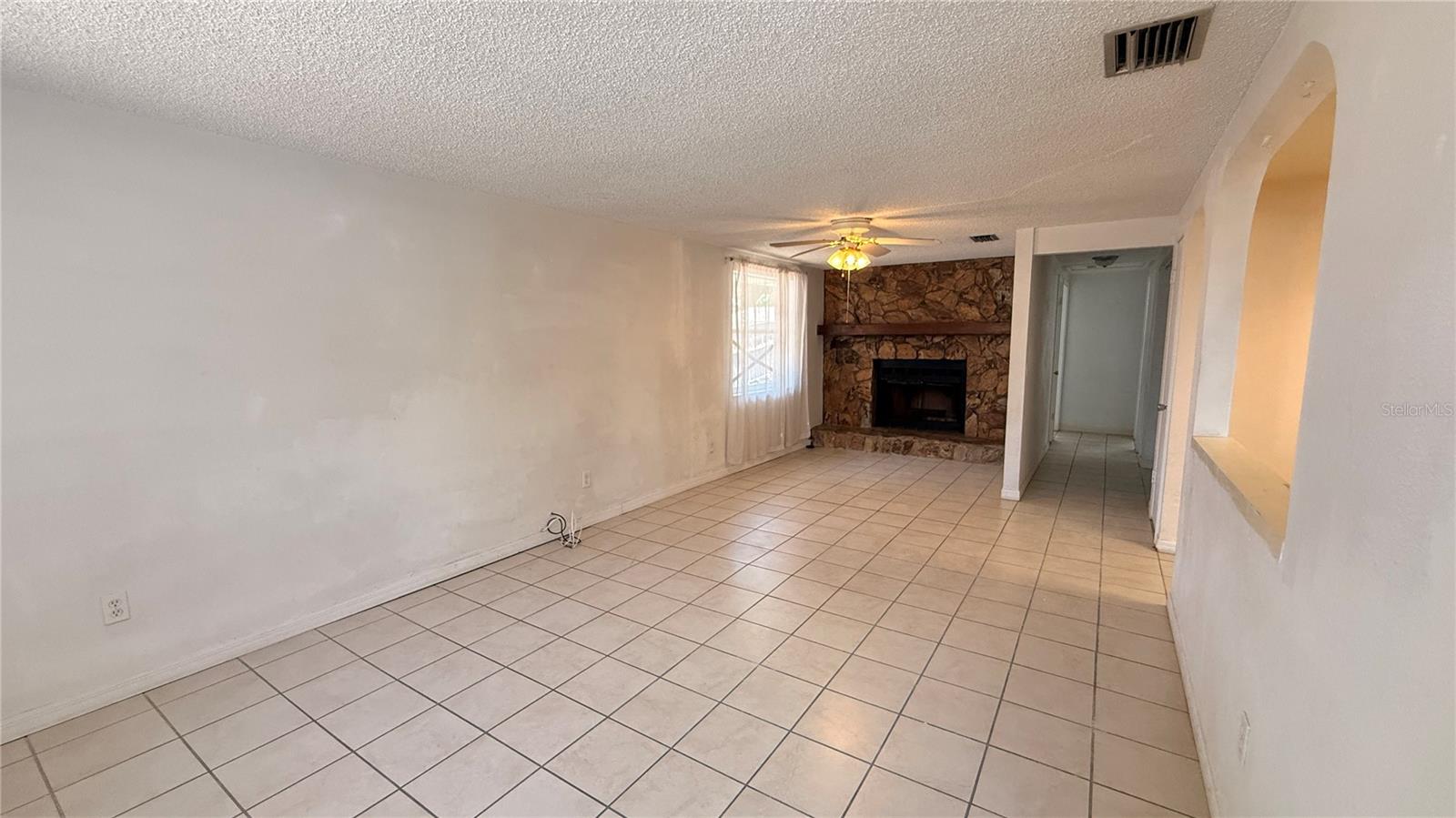 Image 3 of 17 For 2658 61st Avenue N