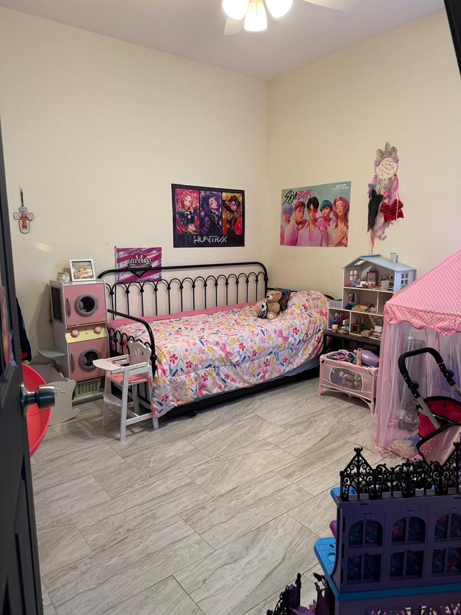 Image 10 of 25 For 9302 Margaret Avenue