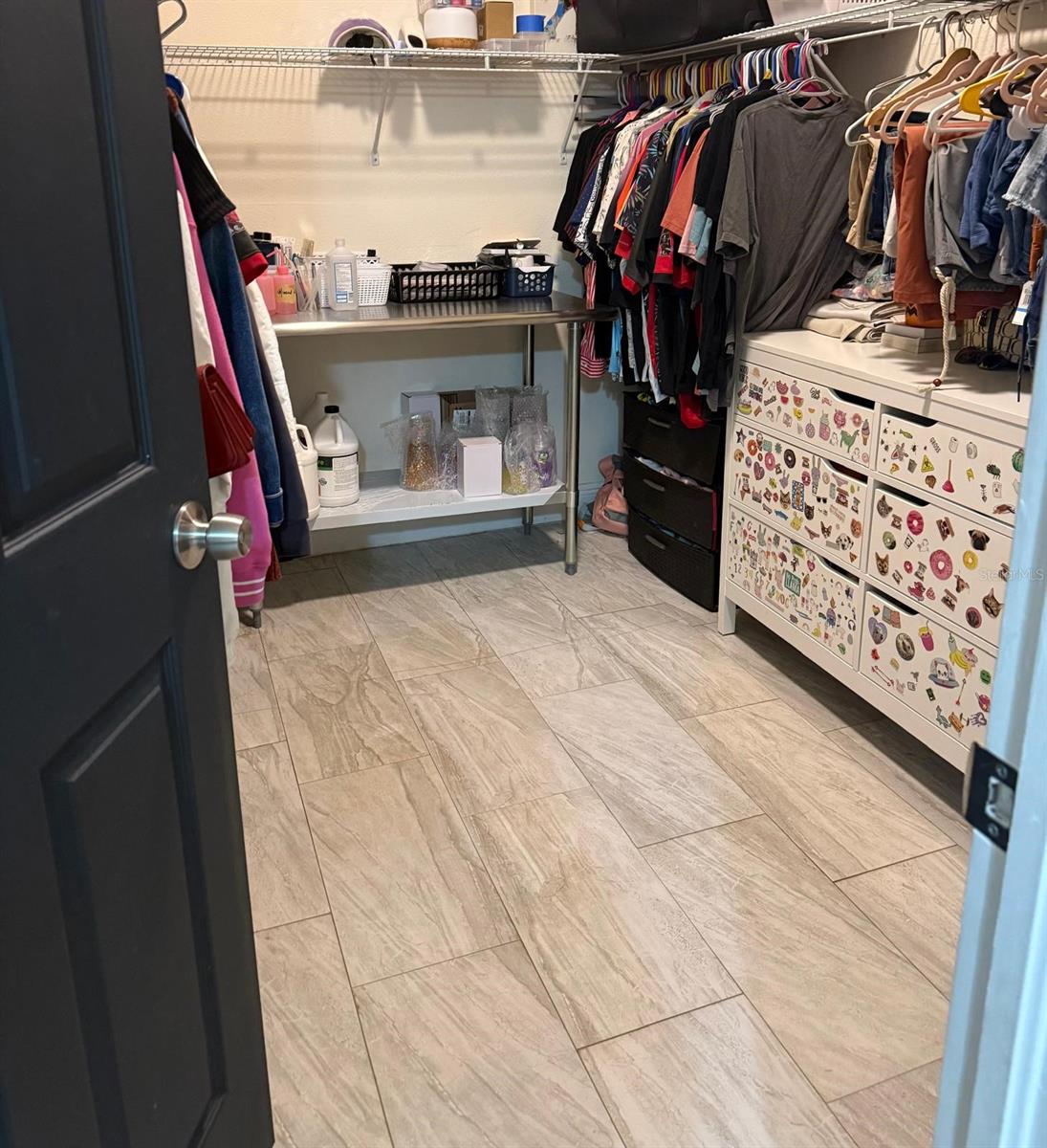 Image 19 of 25 For 9302 Margaret Avenue