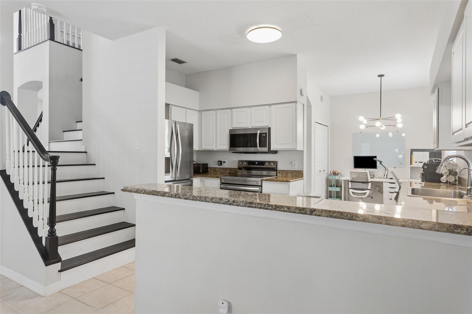 Image 16 of 32 For 4211 Harbor Lake Drive