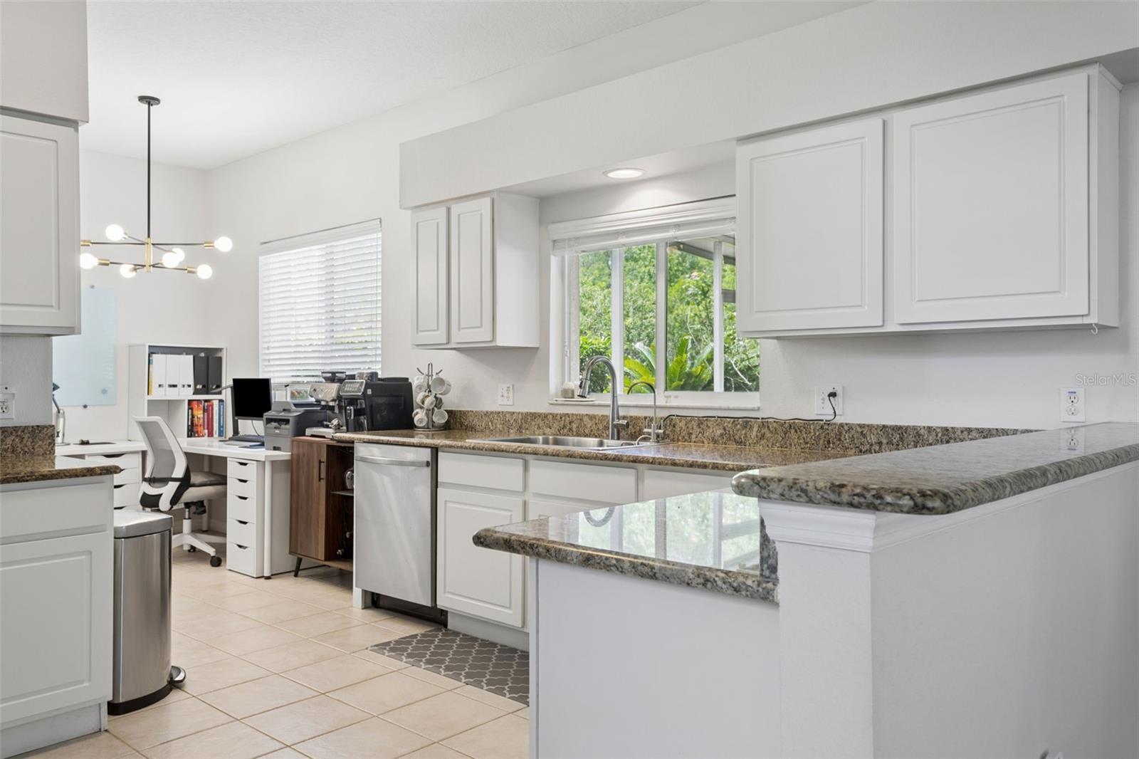 Image 17 of 32 For 4211 Harbor Lake Drive