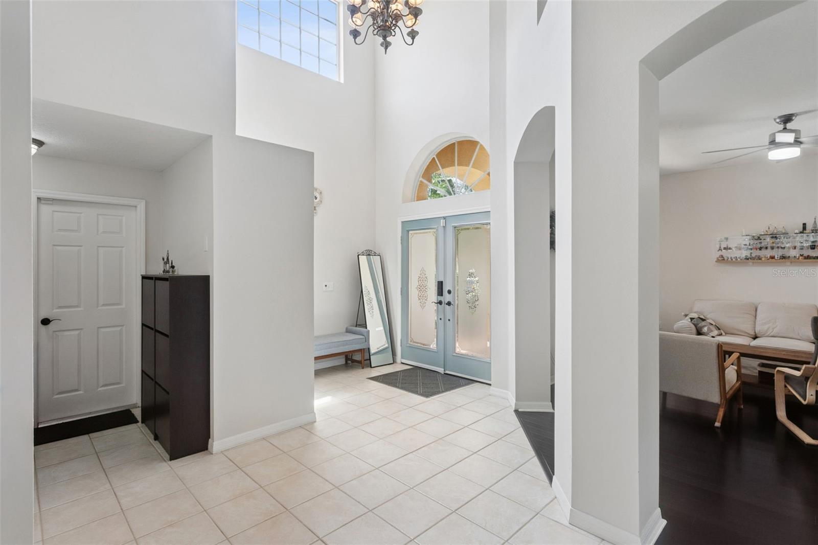 Image 5 of 32 For 4211 Harbor Lake Drive