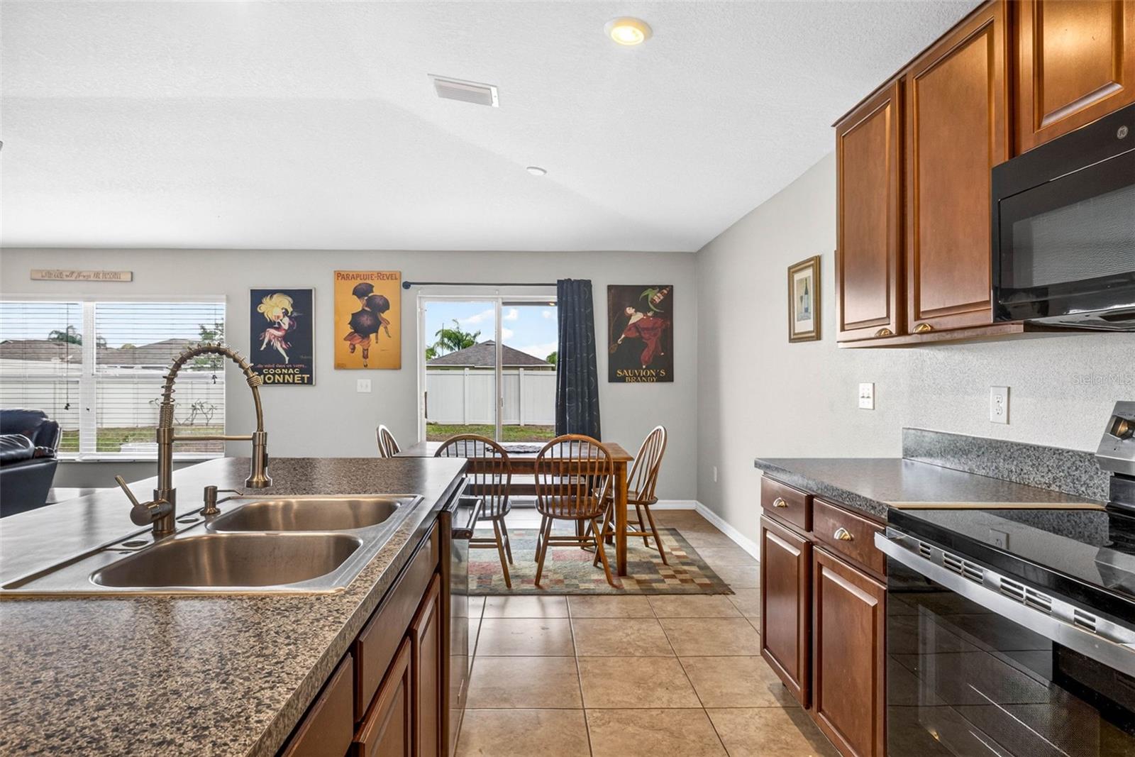 Listing photo id 15 for 1774 Broad Winged Hawk Drive