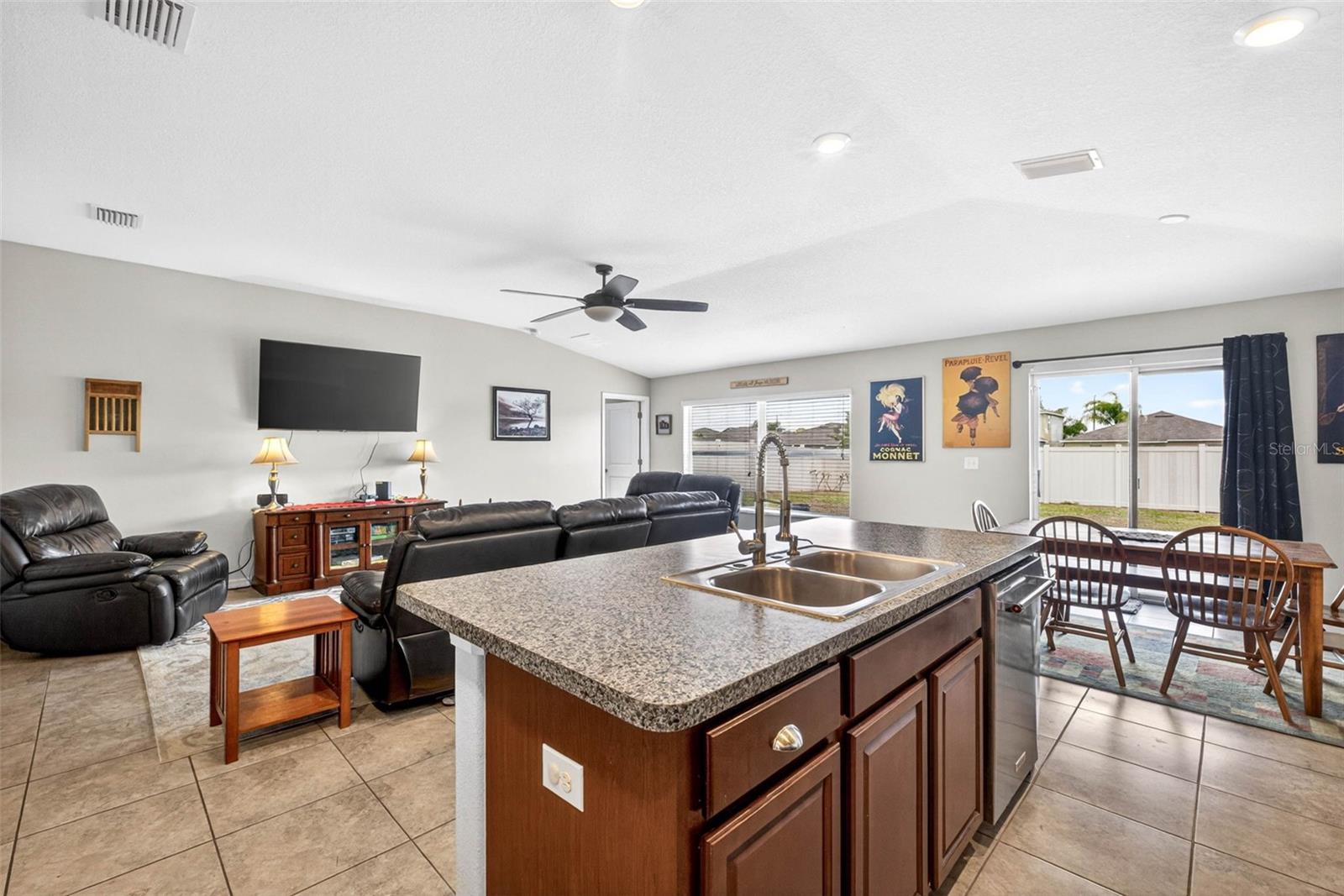 Listing photo id 16 for 1774 Broad Winged Hawk Drive