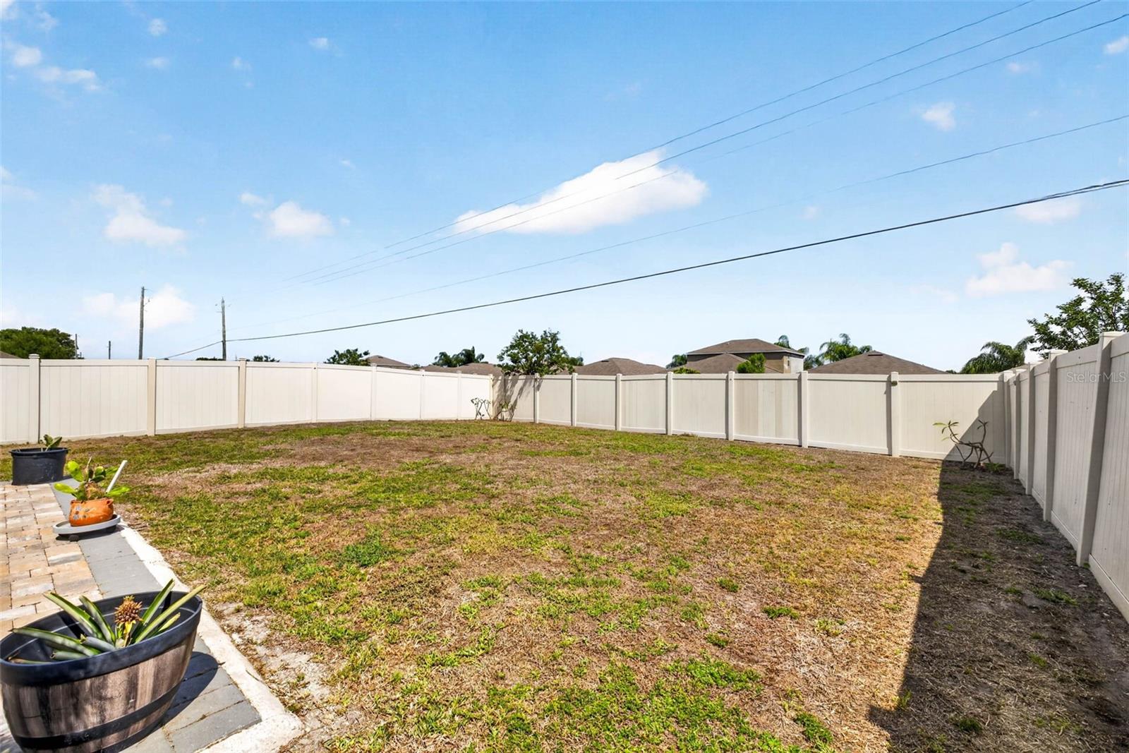 Listing photo id 39 for 1774 Broad Winged Hawk Drive