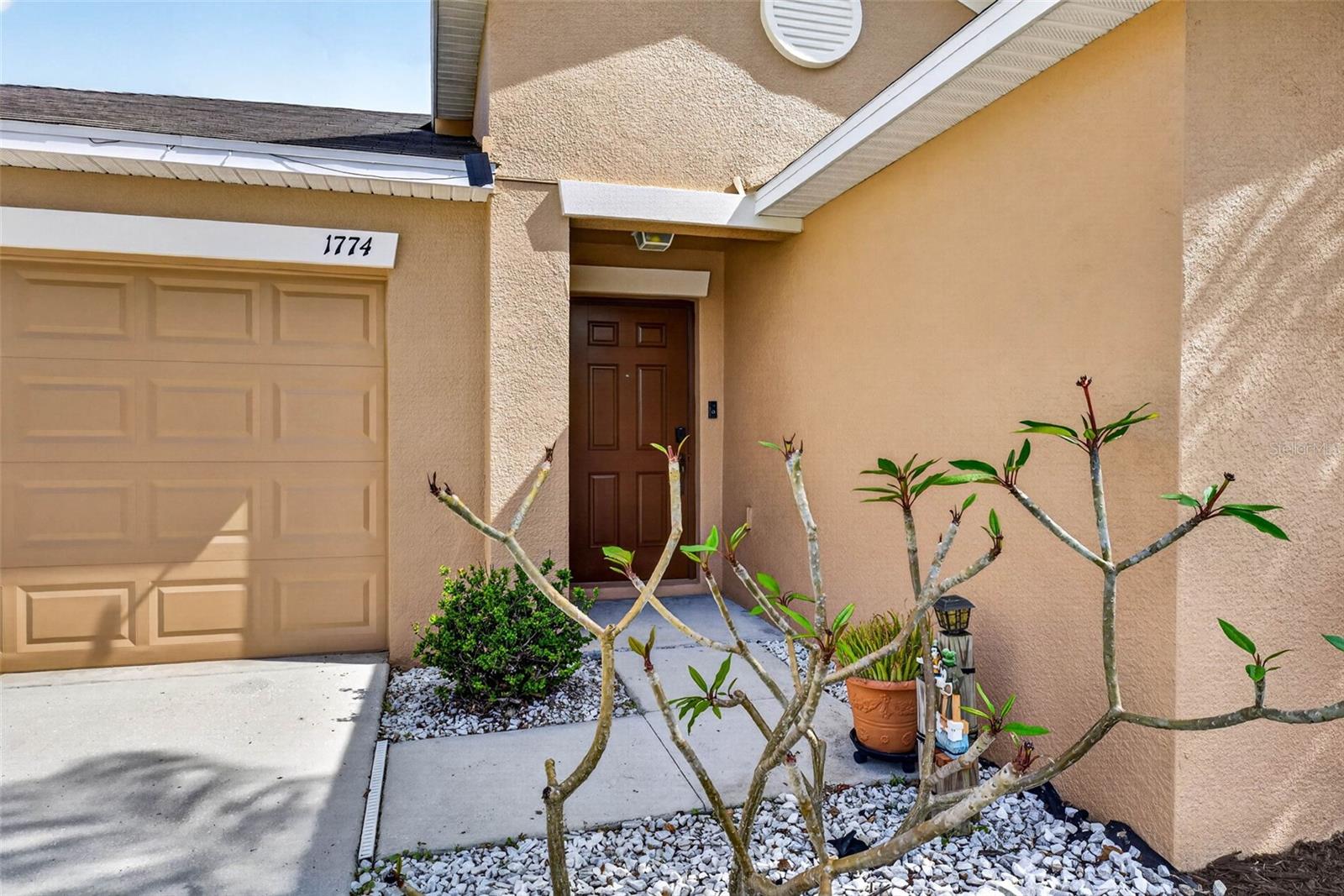 Listing photo id 3 for 1774 Broad Winged Hawk Drive