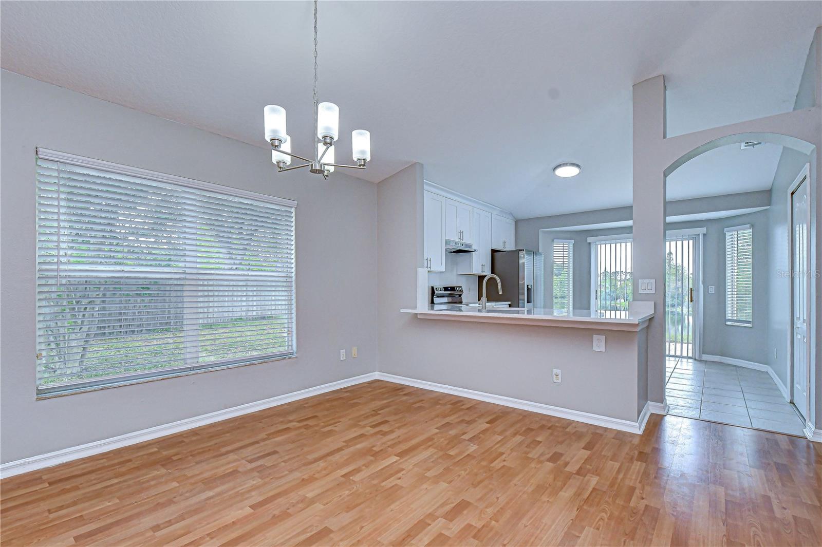 Listing photo id 9 for 18003 Birdwater Drive