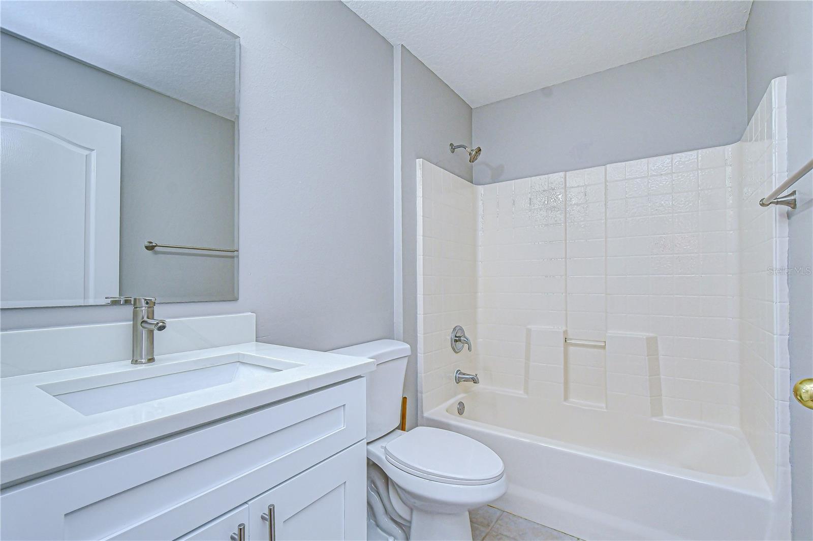 Listing photo id 21 for 18003 Birdwater Drive
