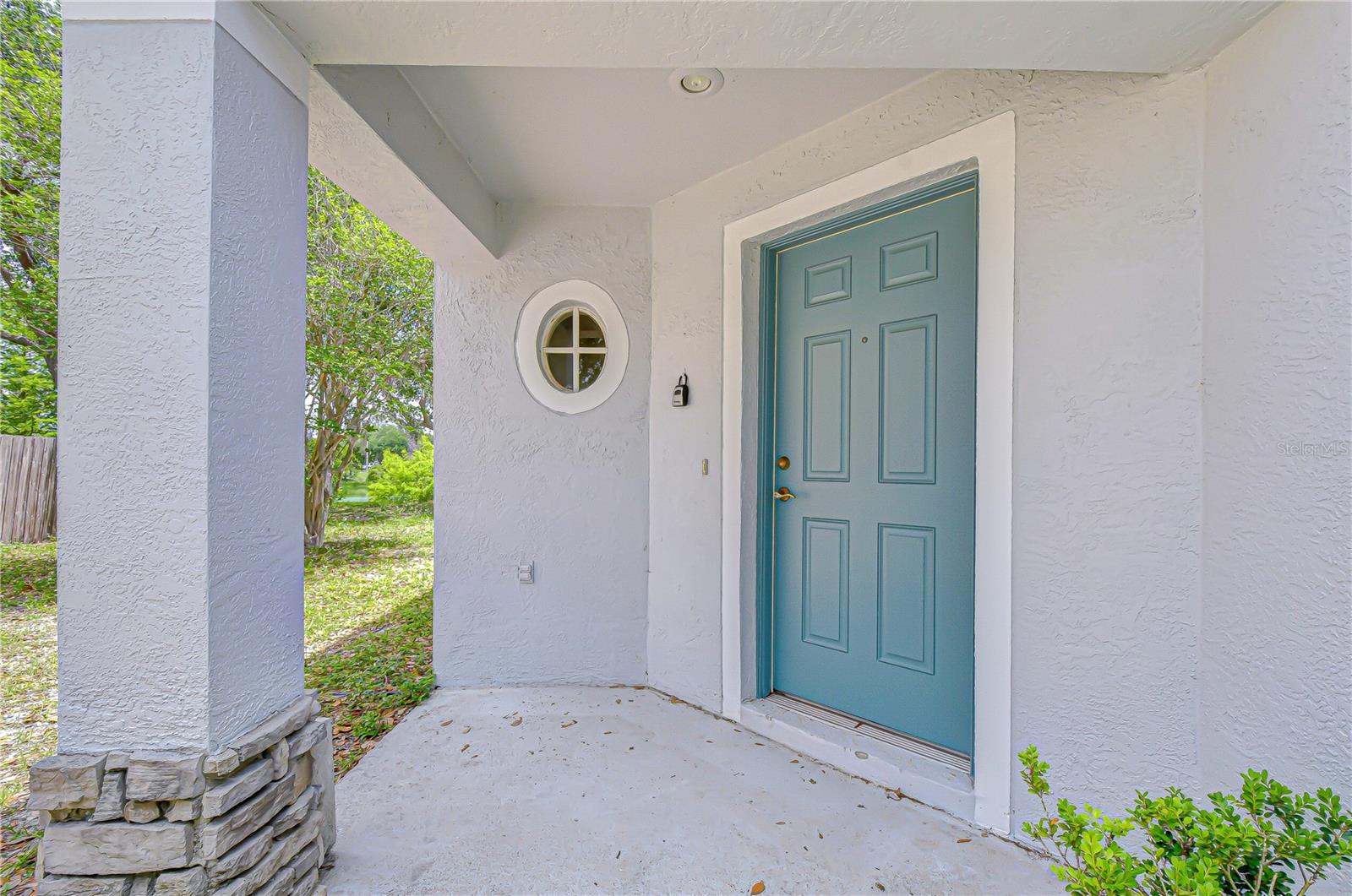 Listing photo id 1 for 18003 Birdwater Drive